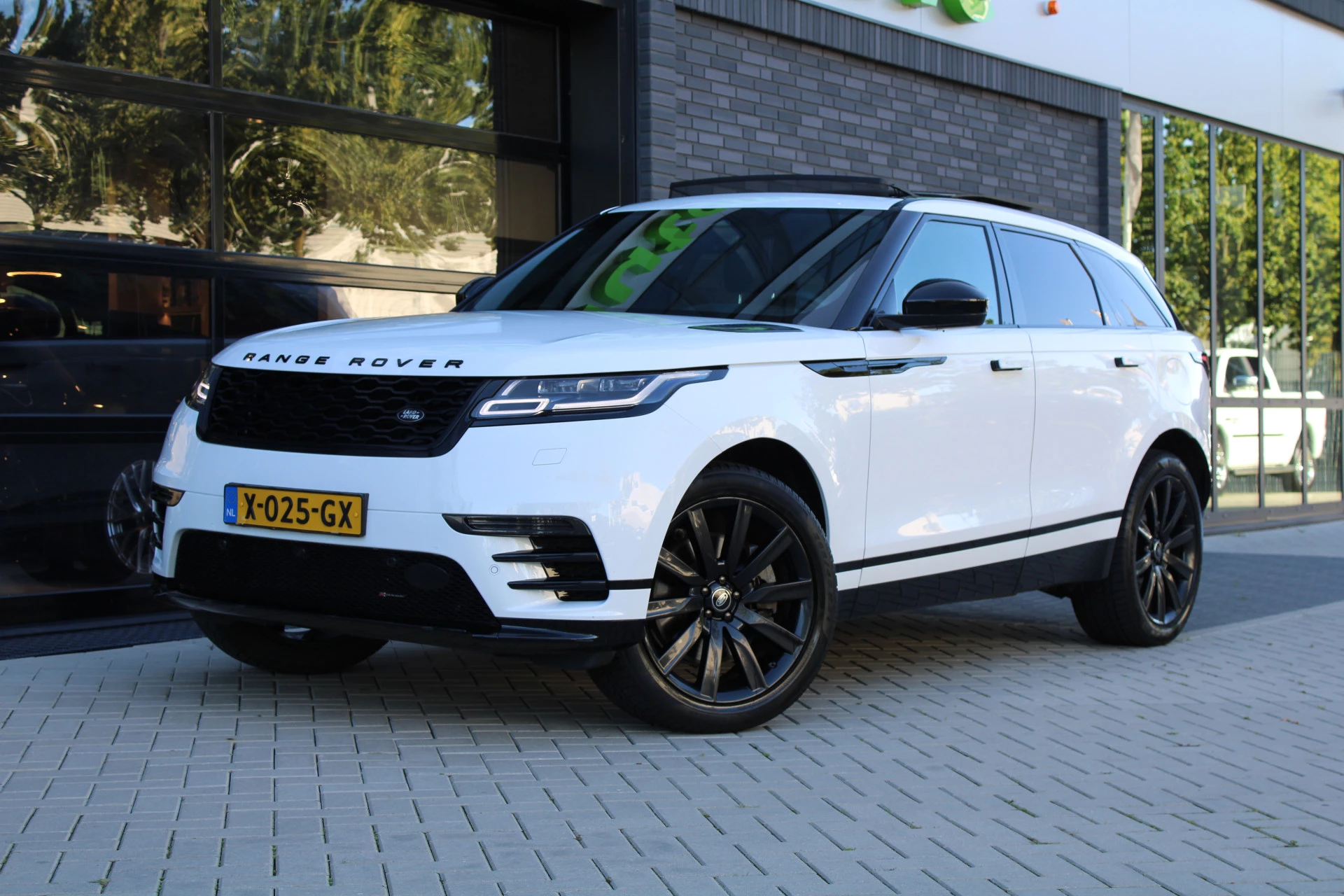 Hoofdafbeelding Land Rover Range Rover Velar