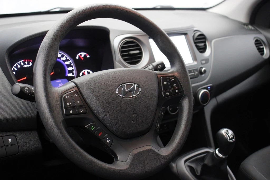 Hoofdafbeelding Hyundai i10
