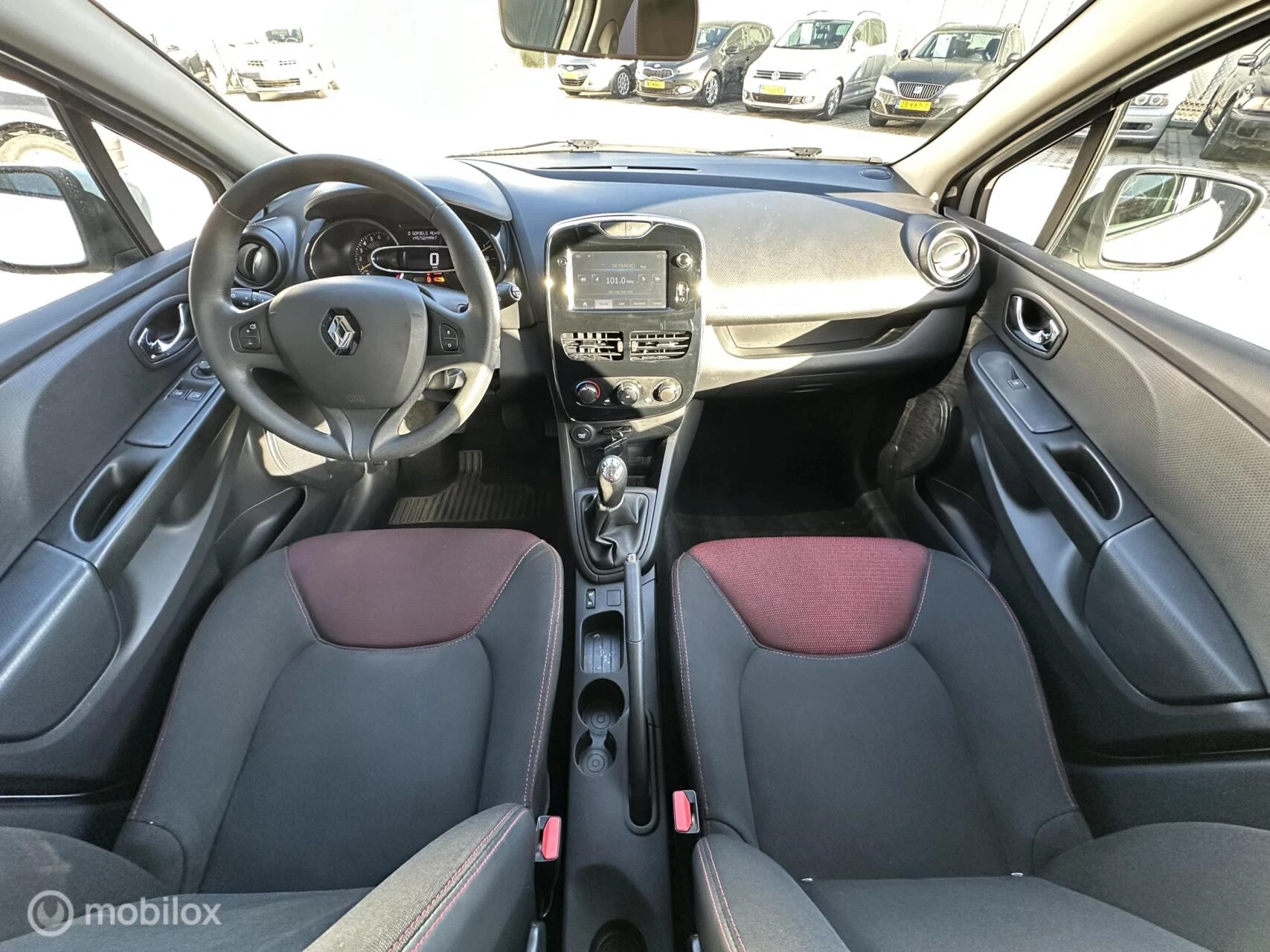 Hoofdafbeelding Renault Clio