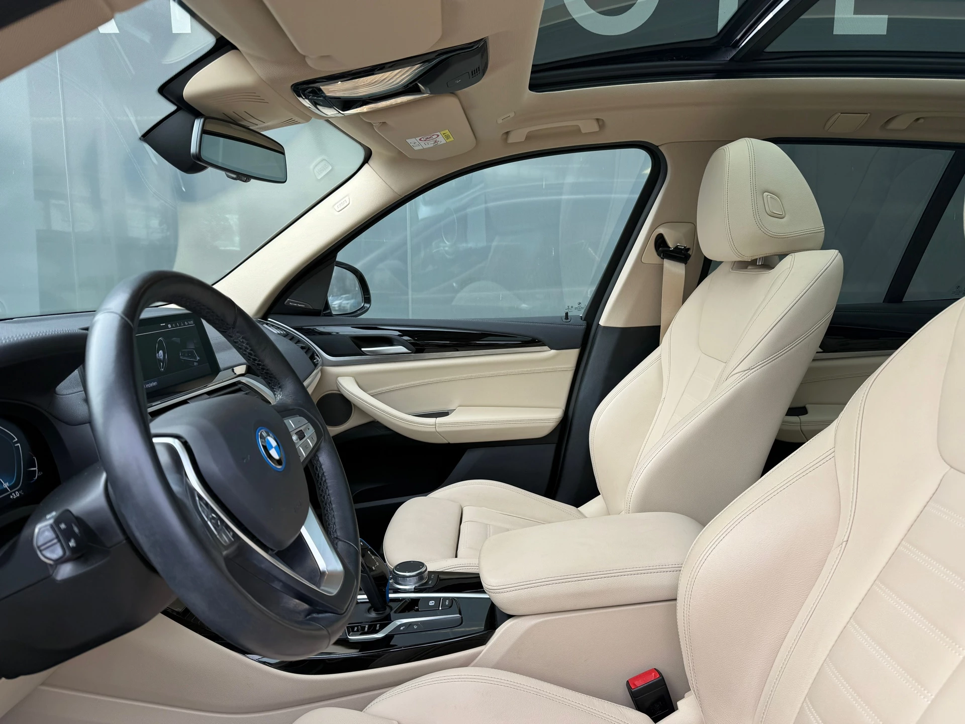 Hoofdafbeelding BMW iX3