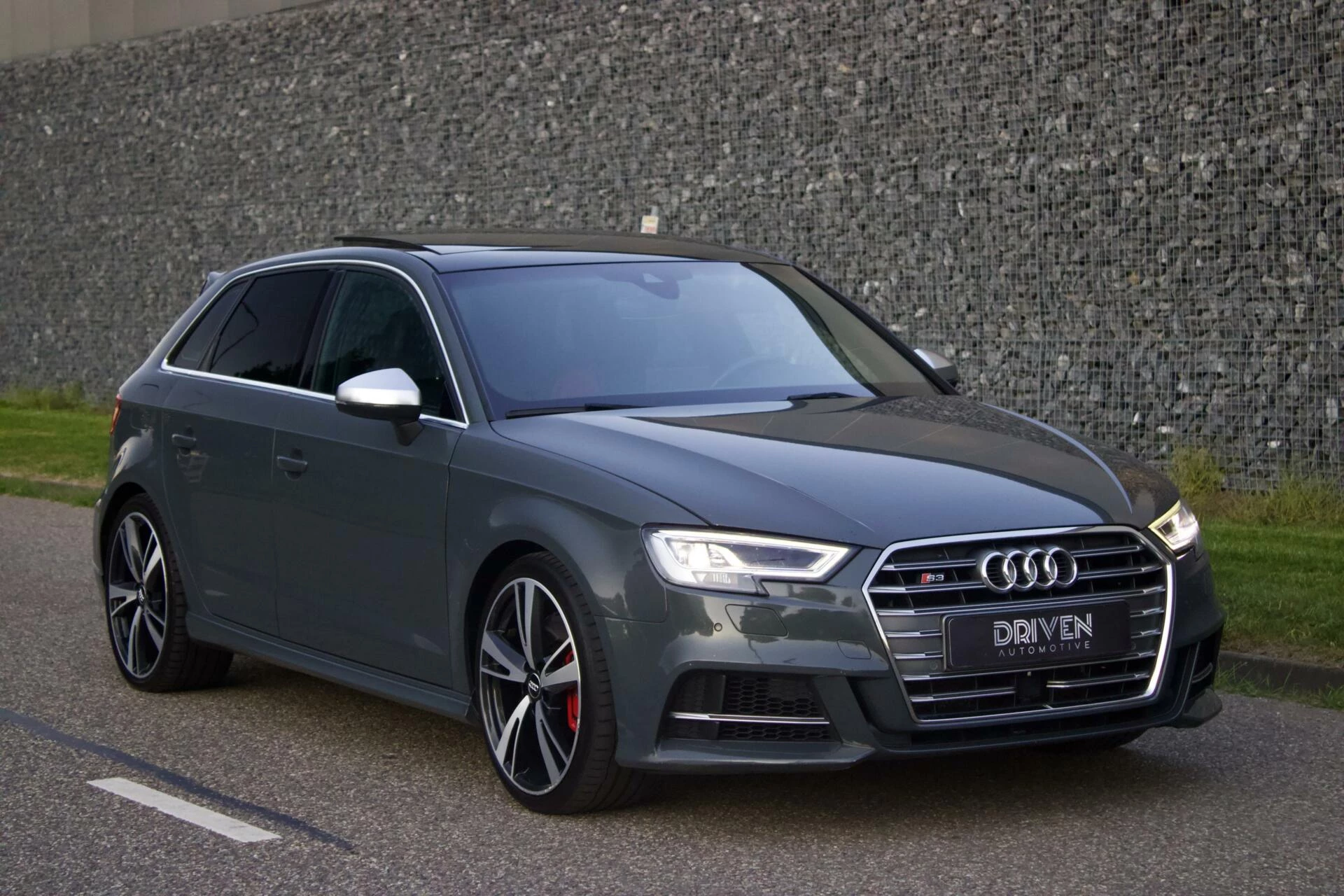 Hoofdafbeelding Audi S3