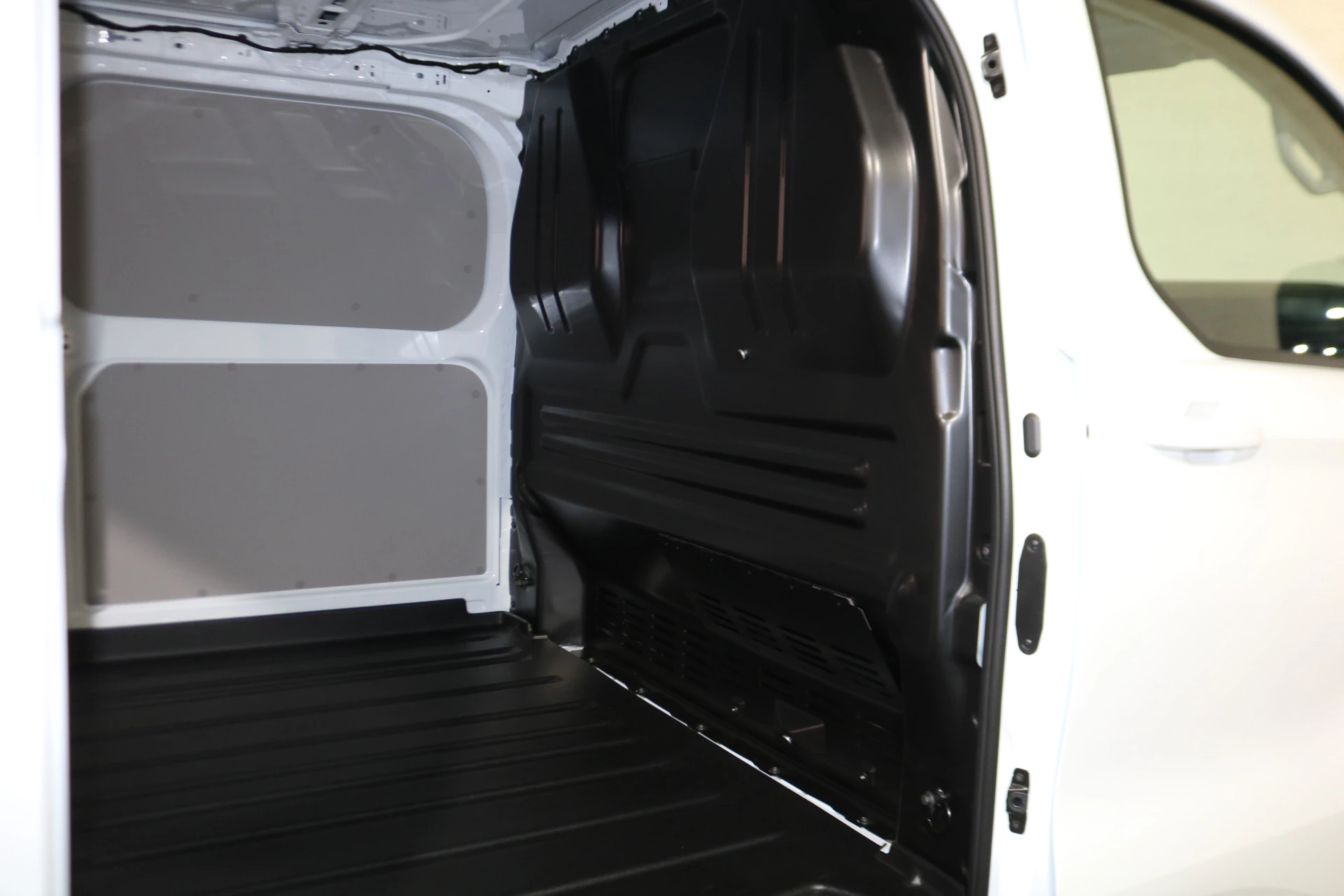 Hoofdafbeelding Ford E-Transit Custom