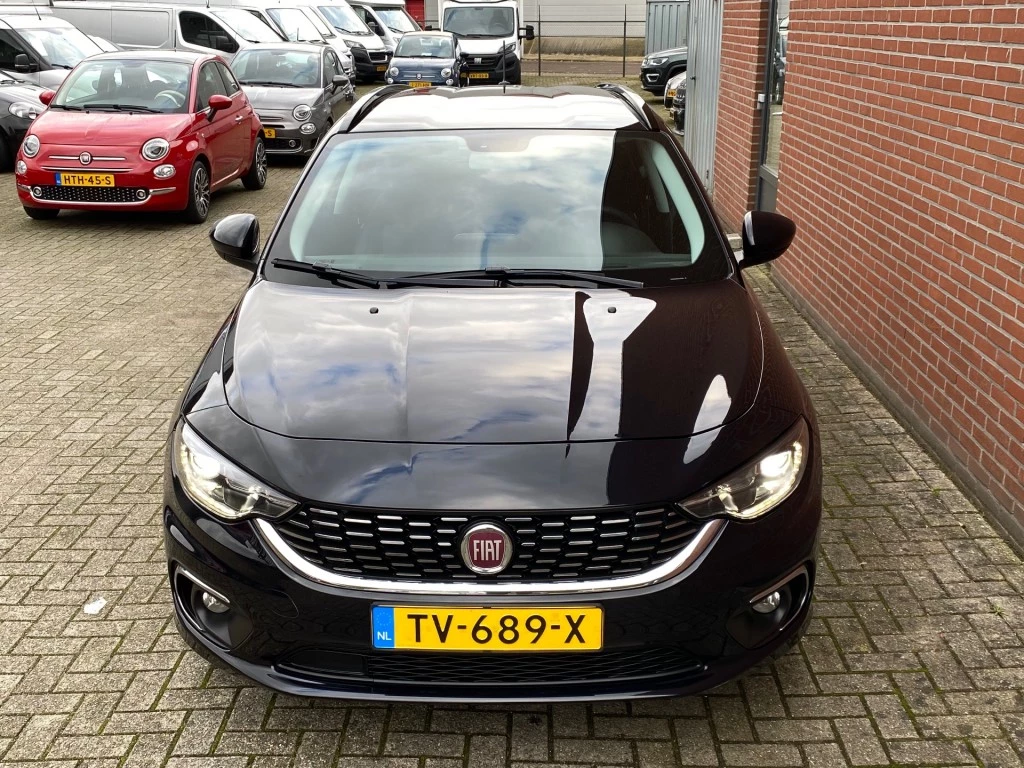 Hoofdafbeelding Fiat Tipo