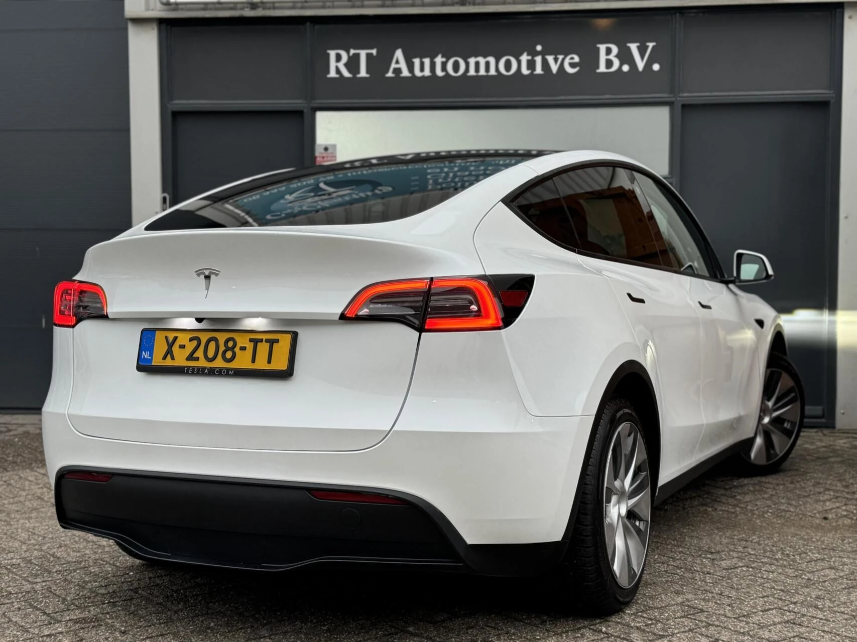 Hoofdafbeelding Tesla Model Y