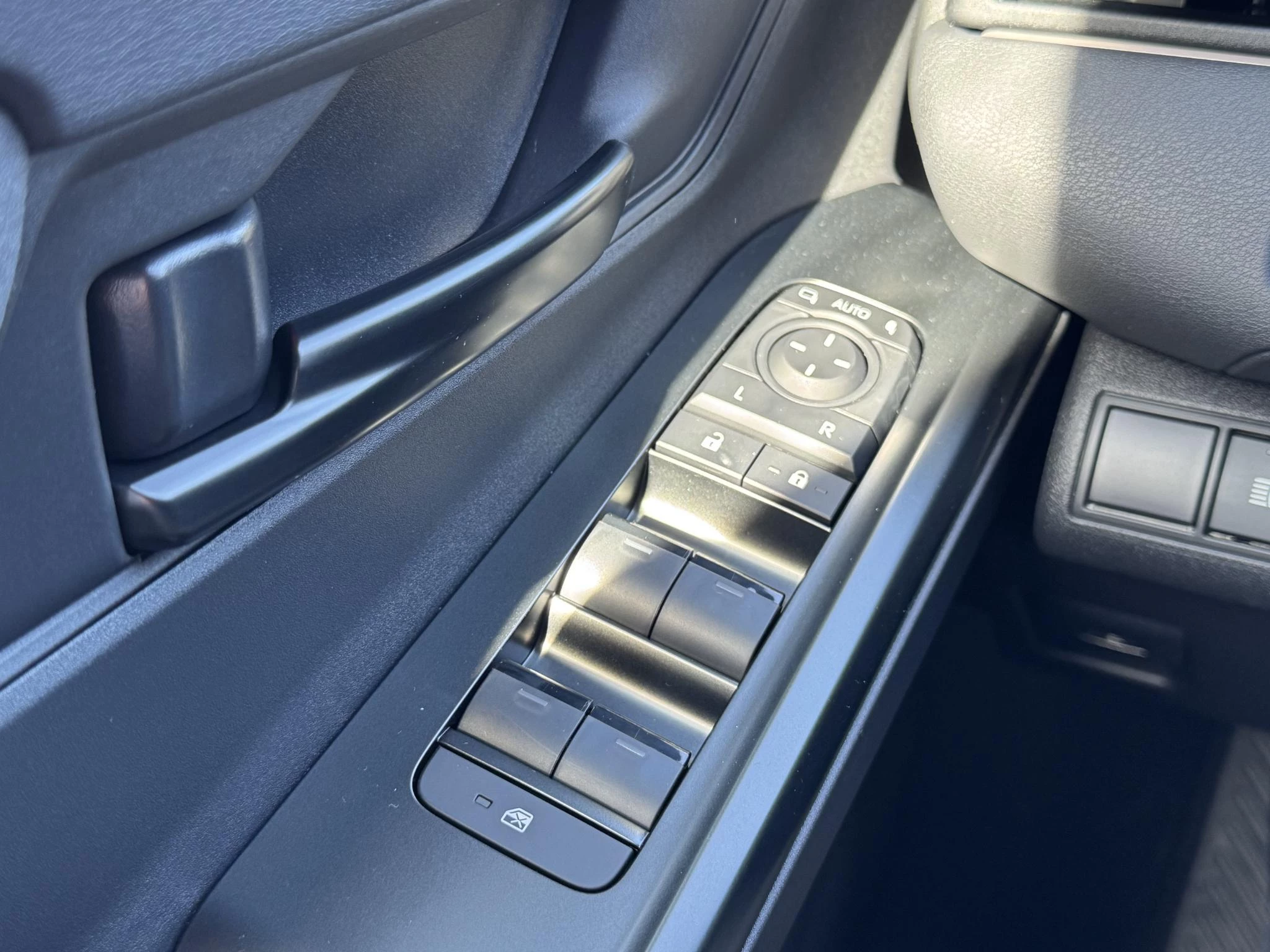 Hoofdafbeelding Toyota C-HR+