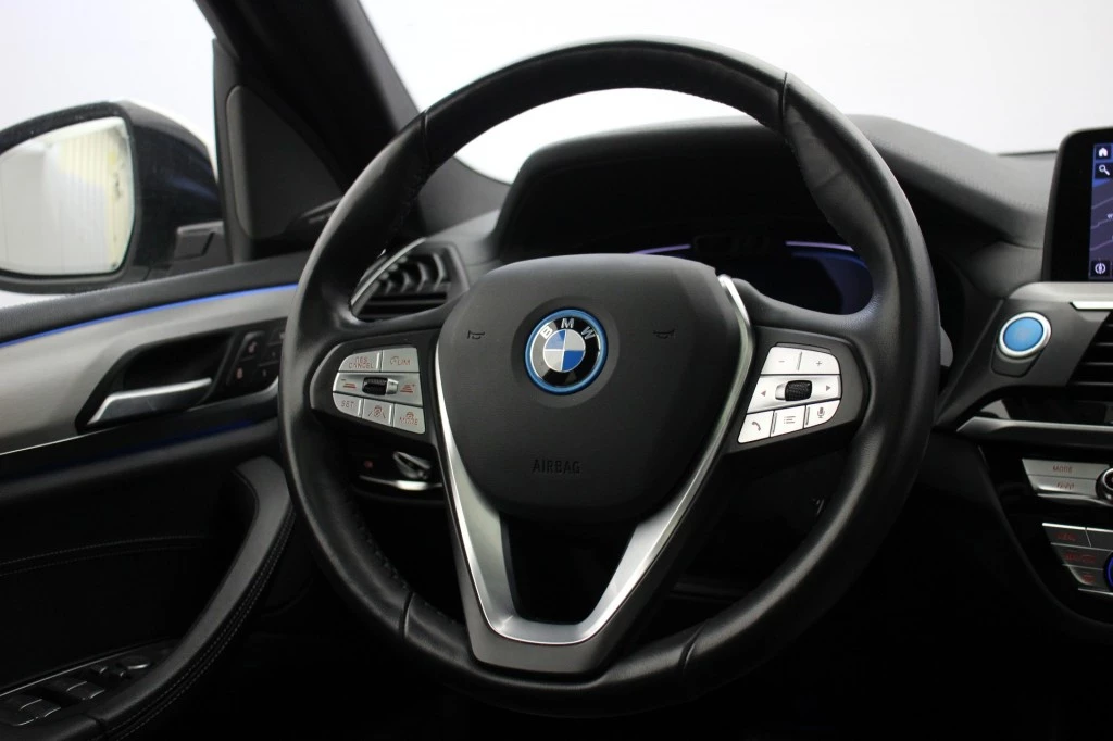 Hoofdafbeelding BMW iX3