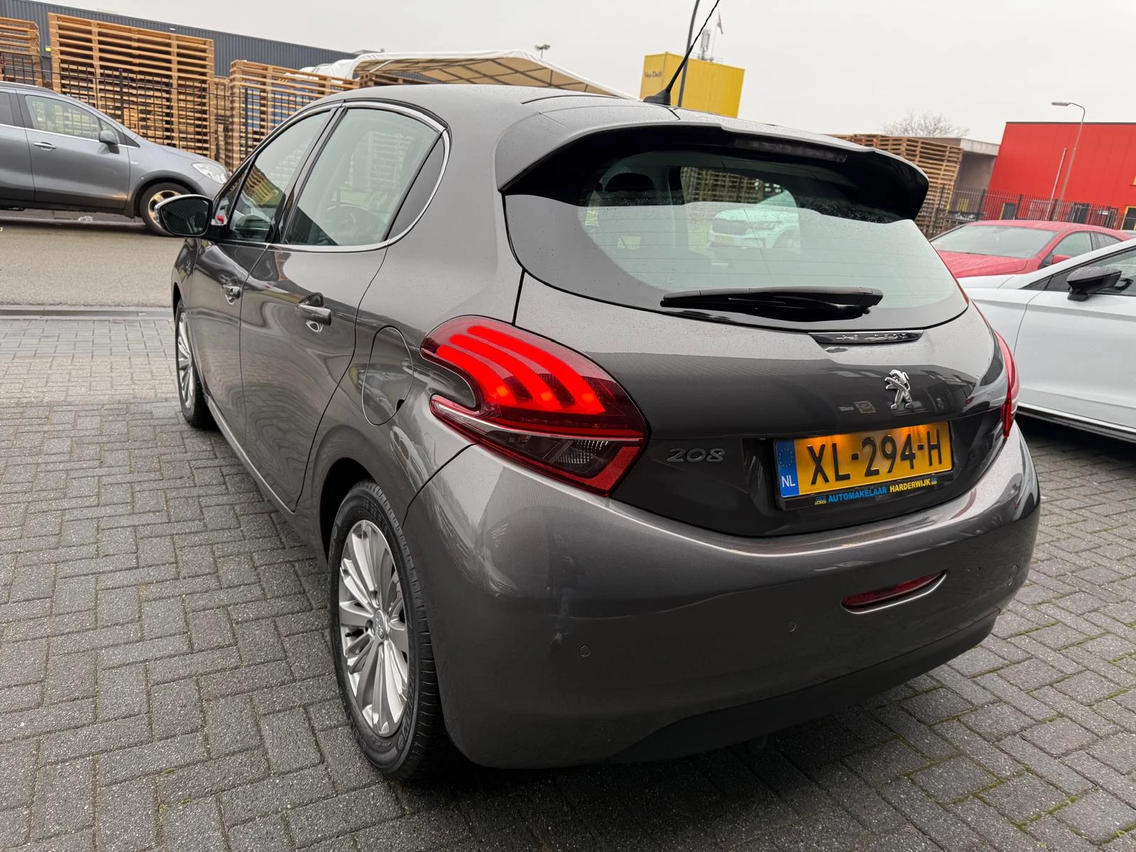 Hoofdafbeelding Peugeot 208