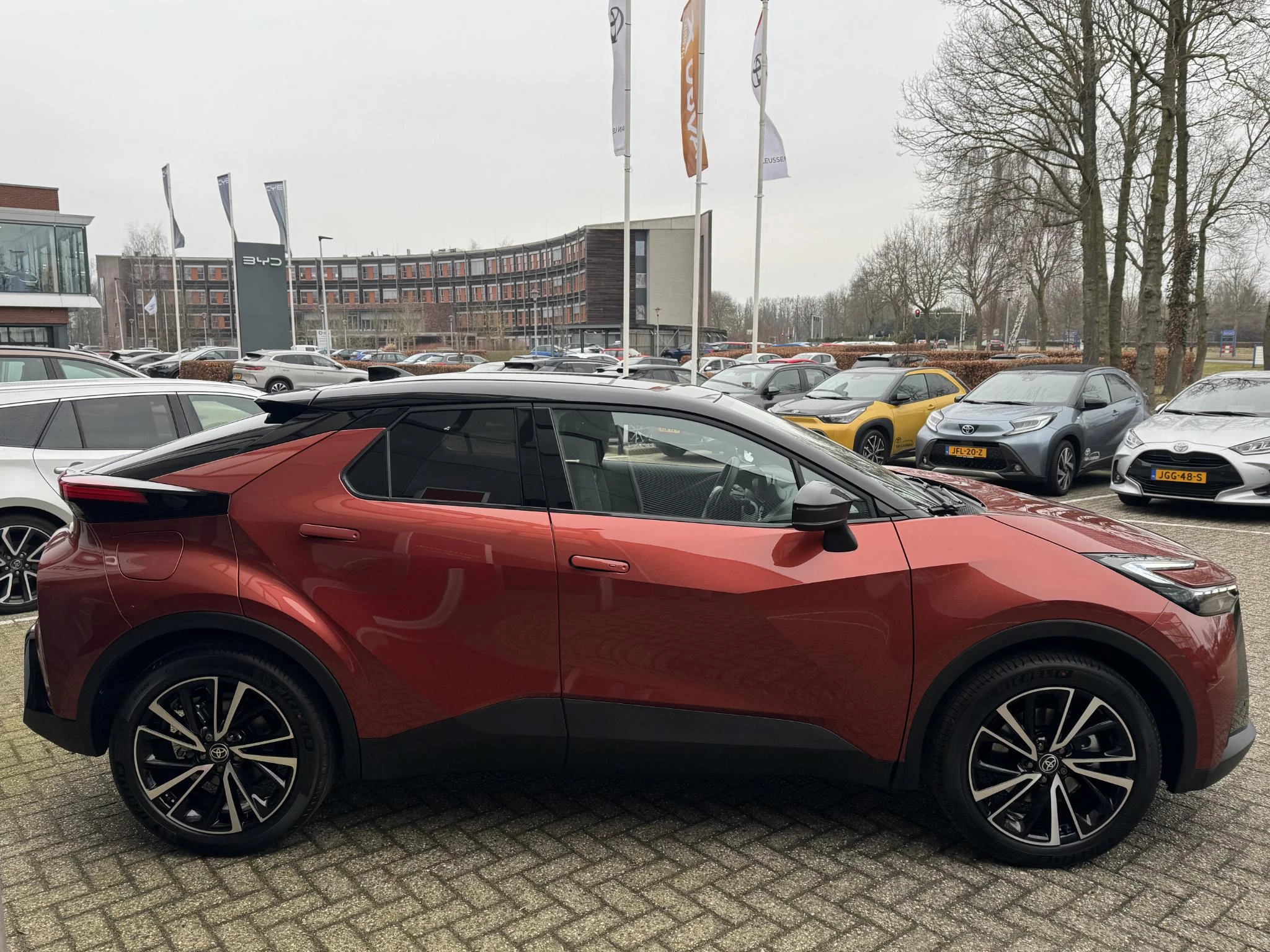 Hoofdafbeelding Toyota C-HR