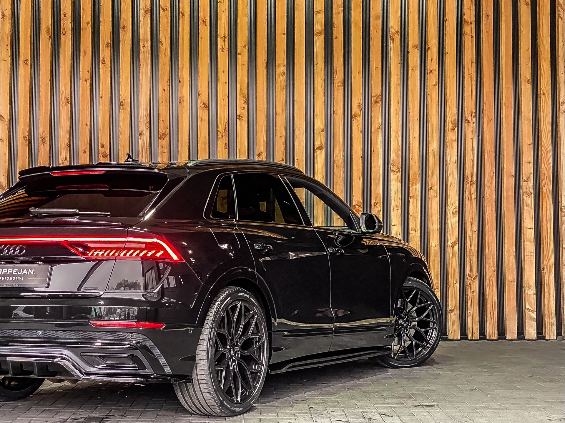 Hoofdafbeelding Audi Q8