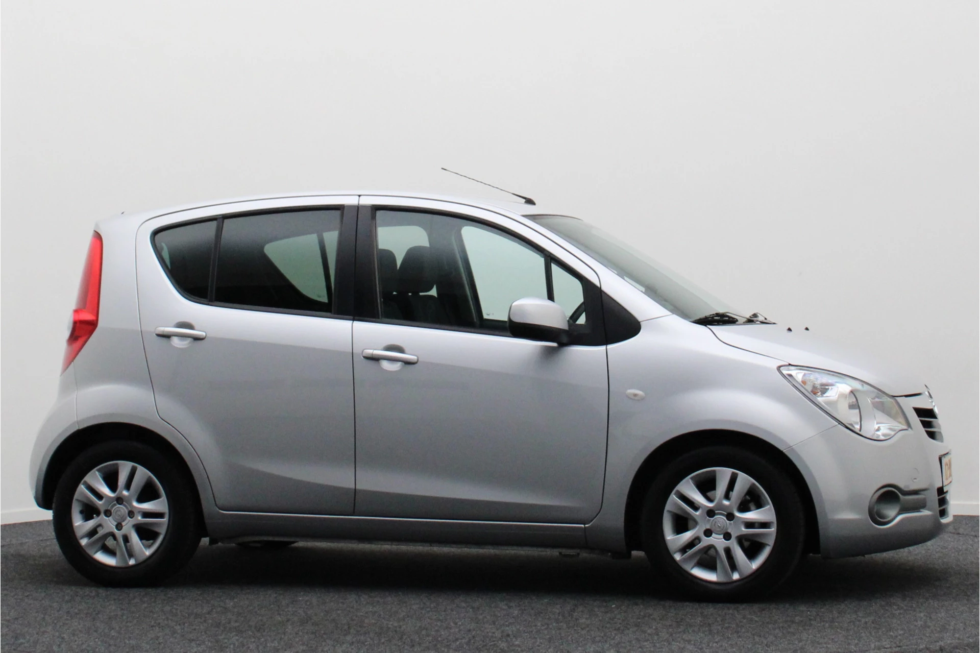 Hoofdafbeelding Opel Agila