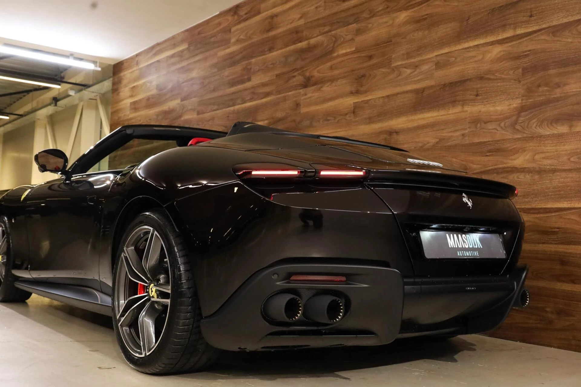 Hoofdafbeelding Ferrari Roma