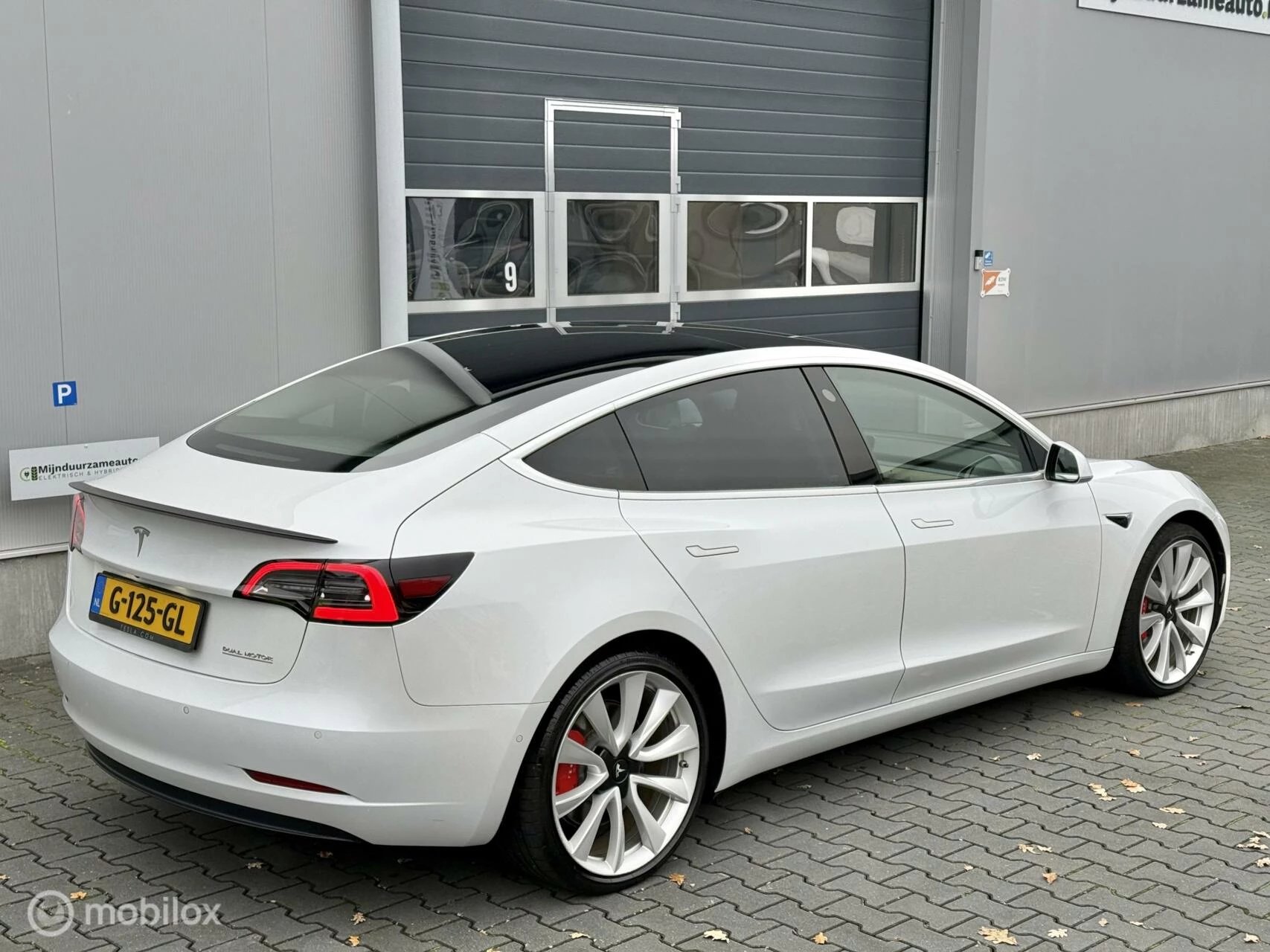 Hoofdafbeelding Tesla Model 3