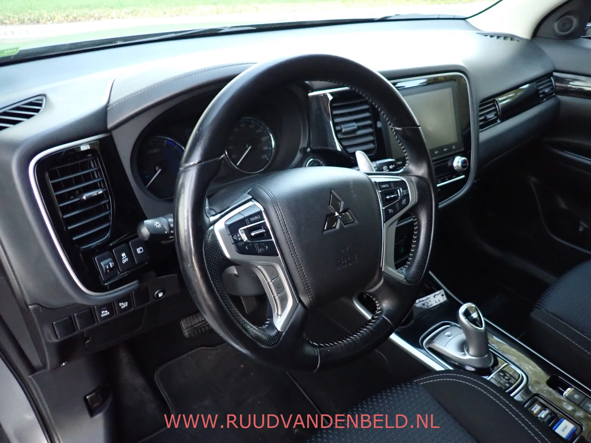 Hoofdafbeelding Mitsubishi Outlander