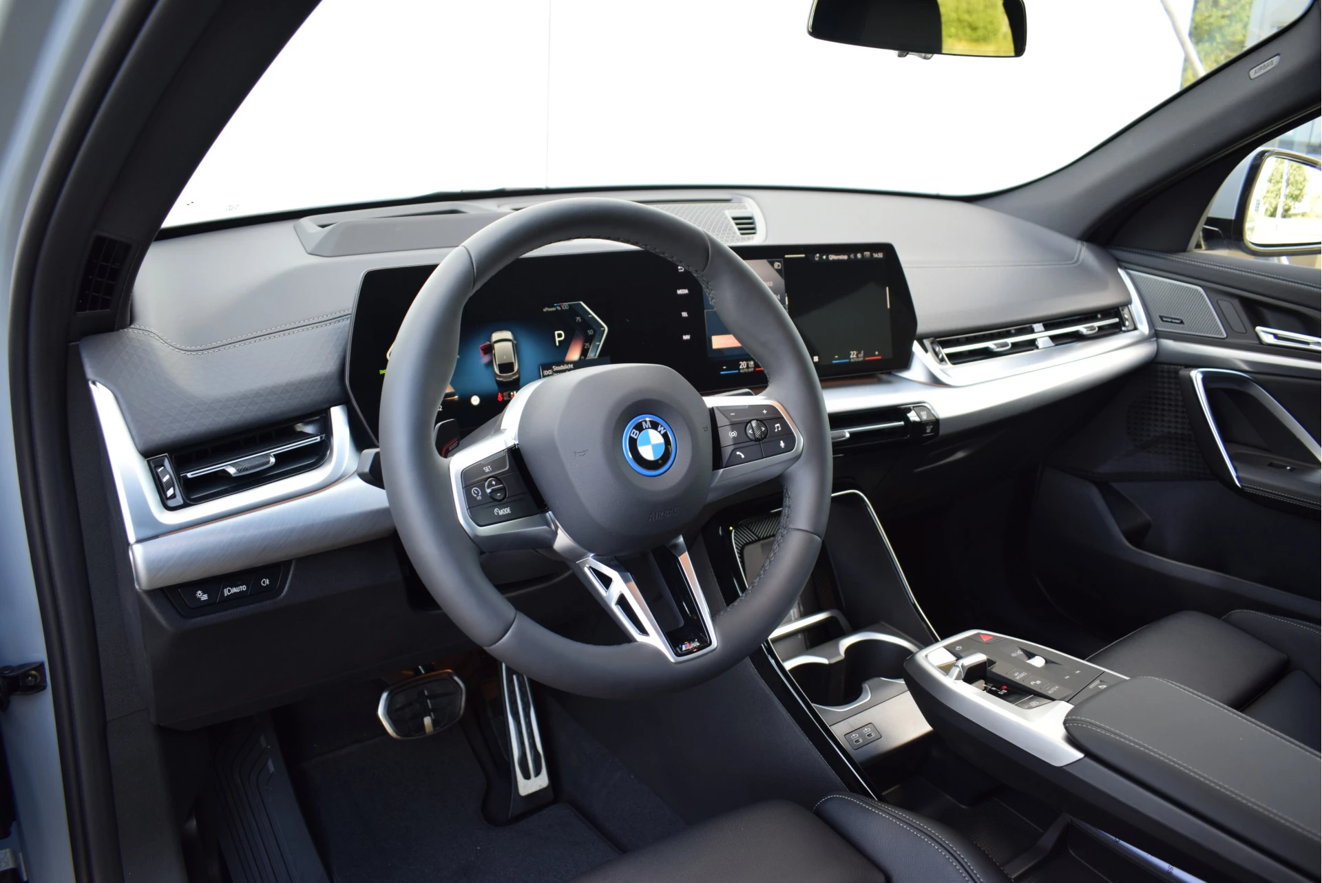Hoofdafbeelding BMW iX2