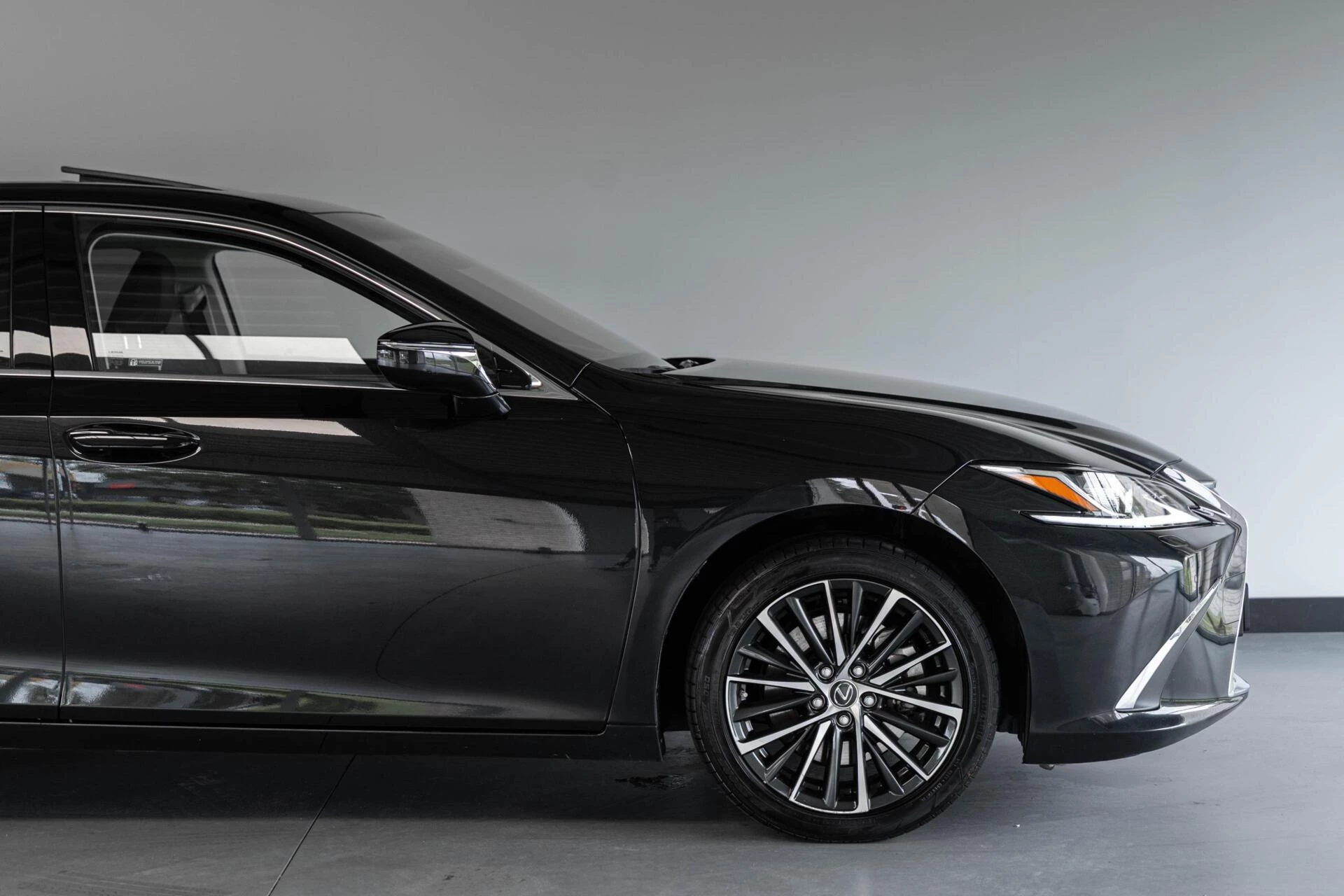 Hoofdafbeelding Lexus ES