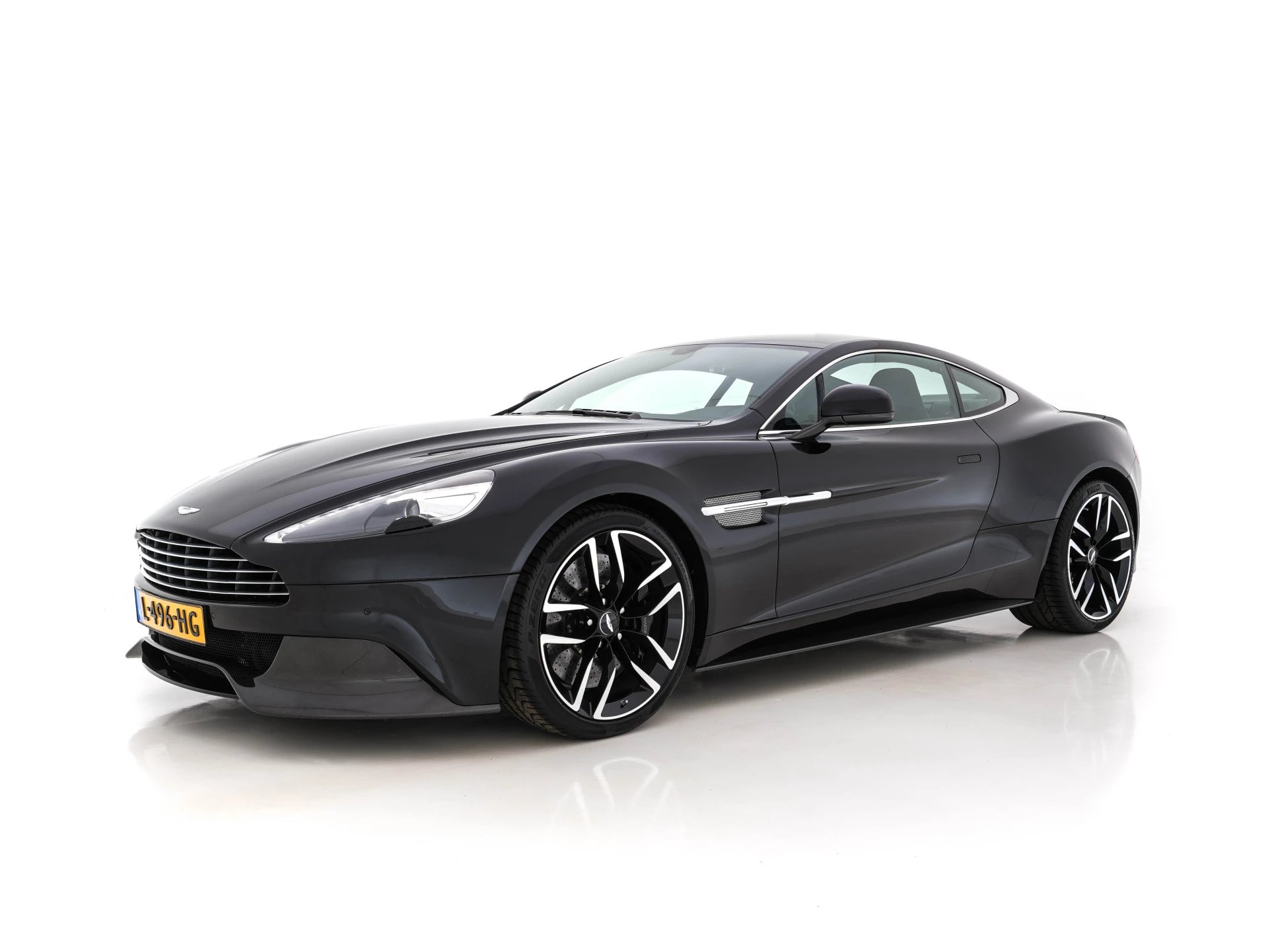 Hoofdafbeelding Aston Martin V12 Vanquish