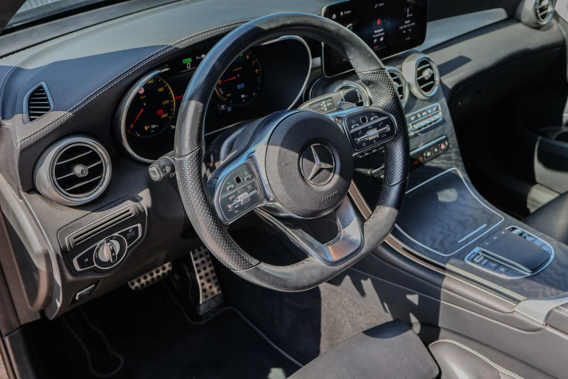 Hoofdafbeelding Mercedes-Benz GLC
