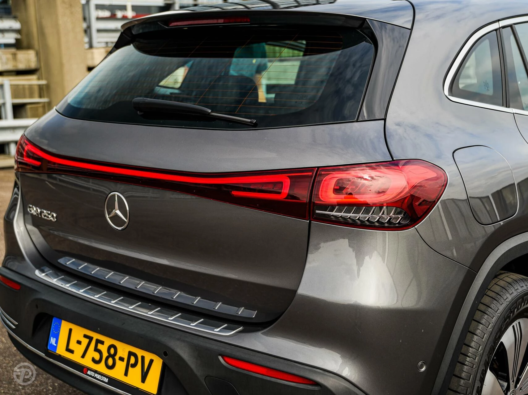 Hoofdafbeelding Mercedes-Benz EQA