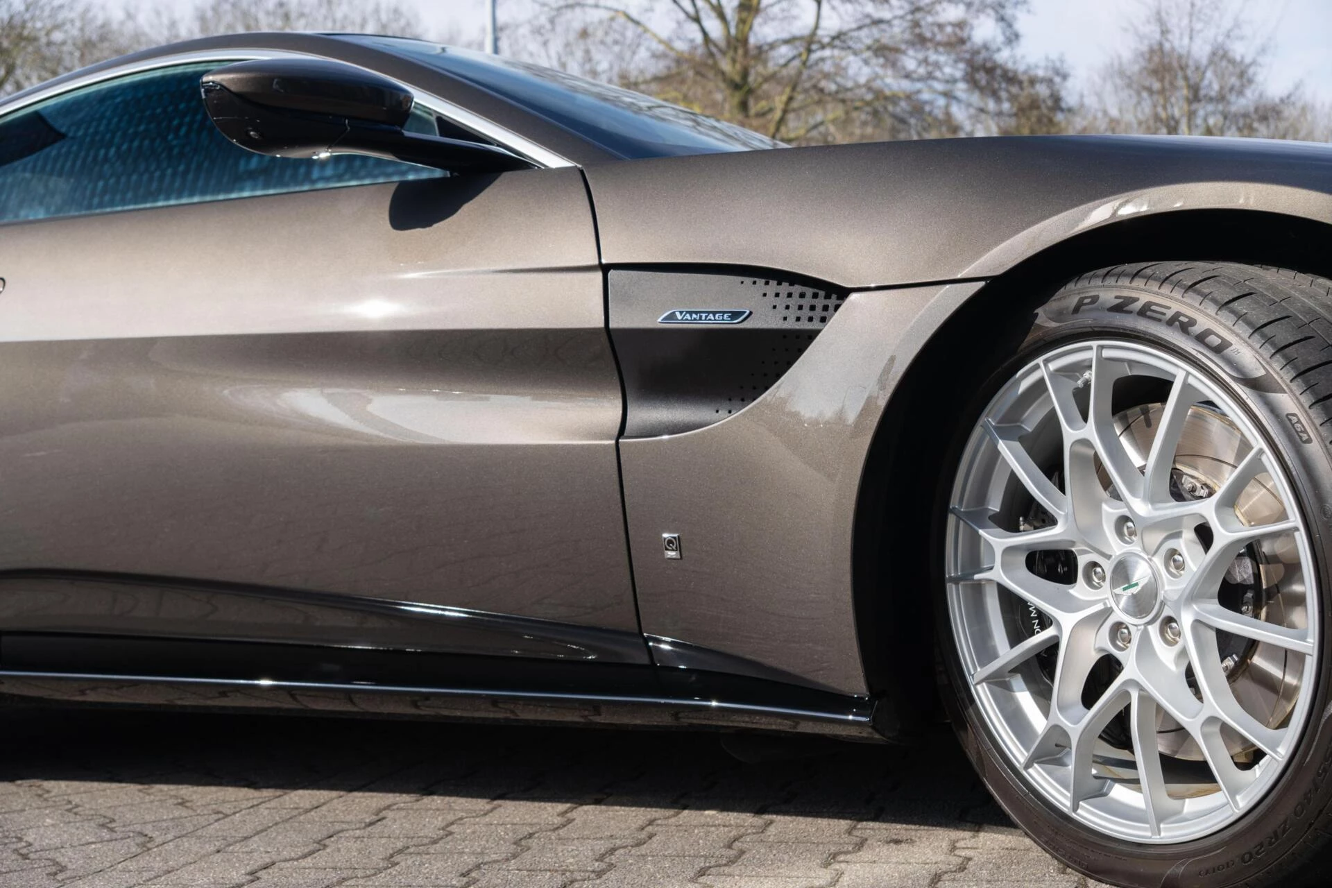 Hoofdafbeelding Aston Martin V8 Vantage