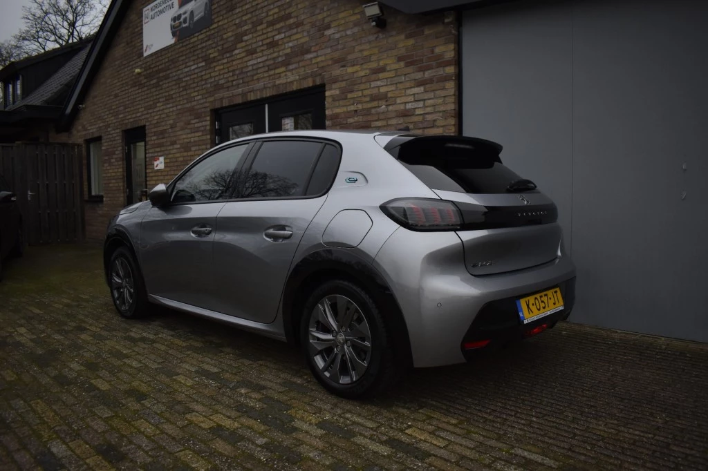 Hoofdafbeelding Peugeot e-208