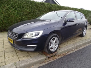 Hoofdafbeelding Volvo V60 Volvo V60 1.5 T2 POLAR+-Automaat-Leer-Navi-Media-Blth-Verw stl-Trkh
