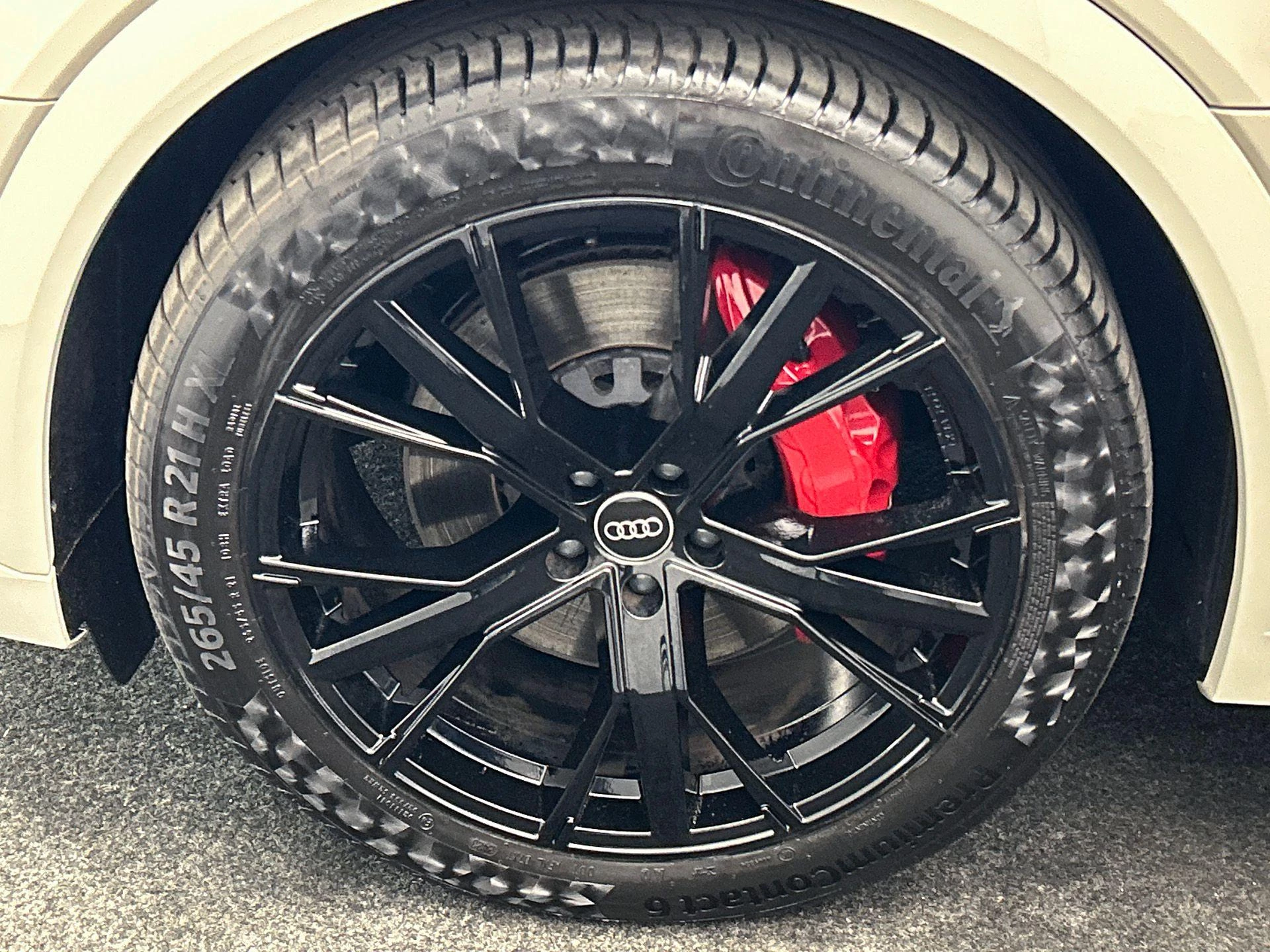 Hoofdafbeelding Audi Q8 e-tron