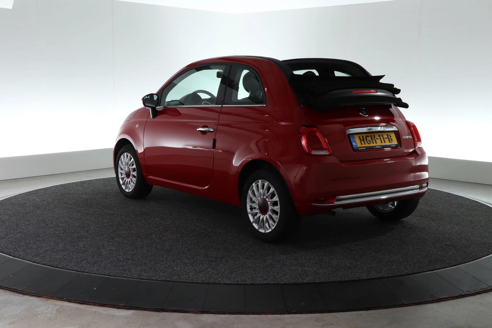 Hoofdafbeelding Fiat 500C