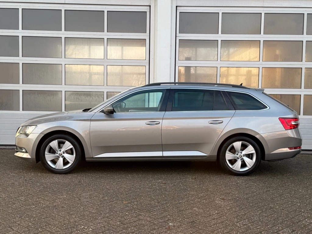 Hoofdafbeelding Škoda Superb