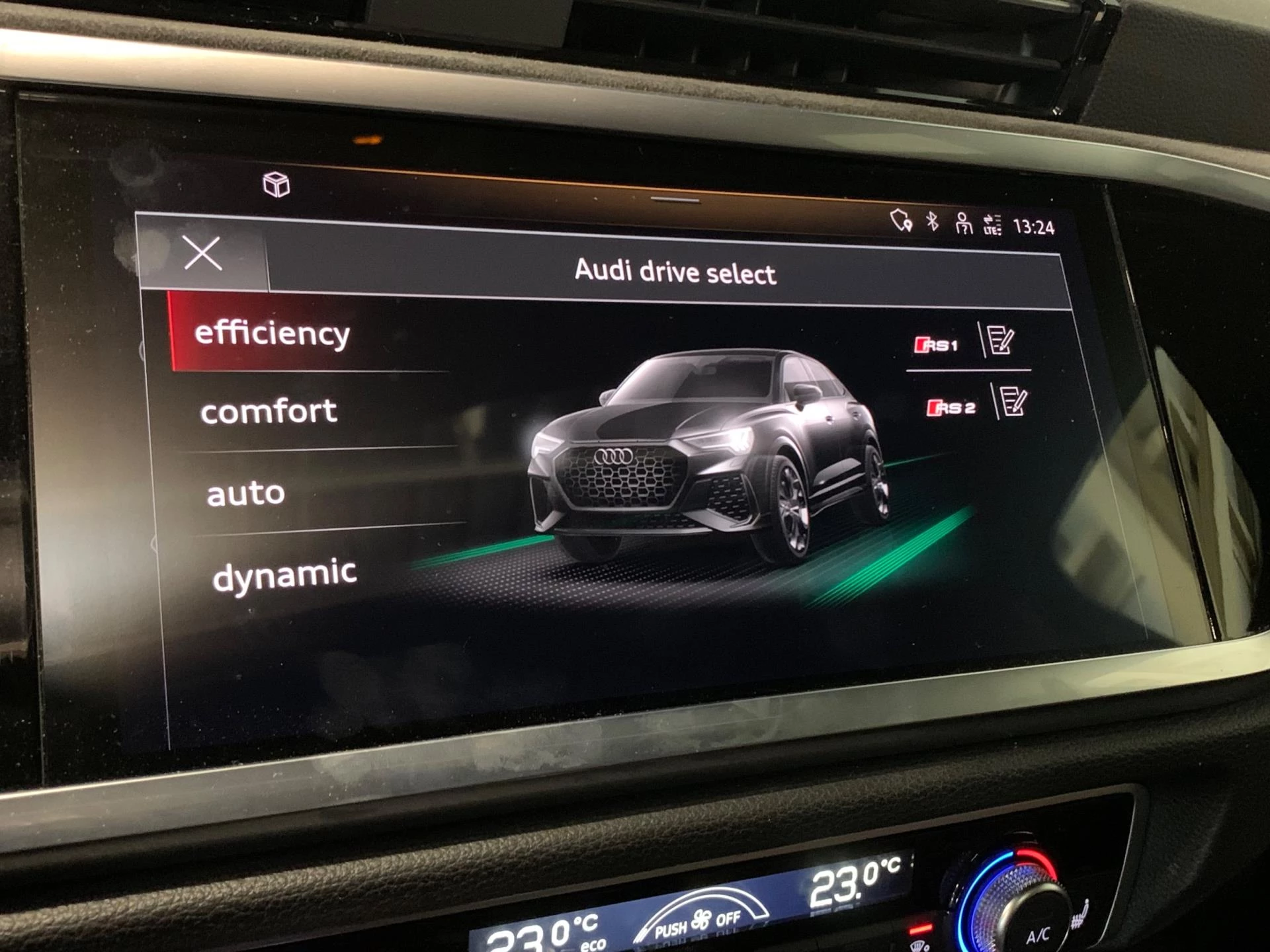 Hoofdafbeelding Audi RSQ3