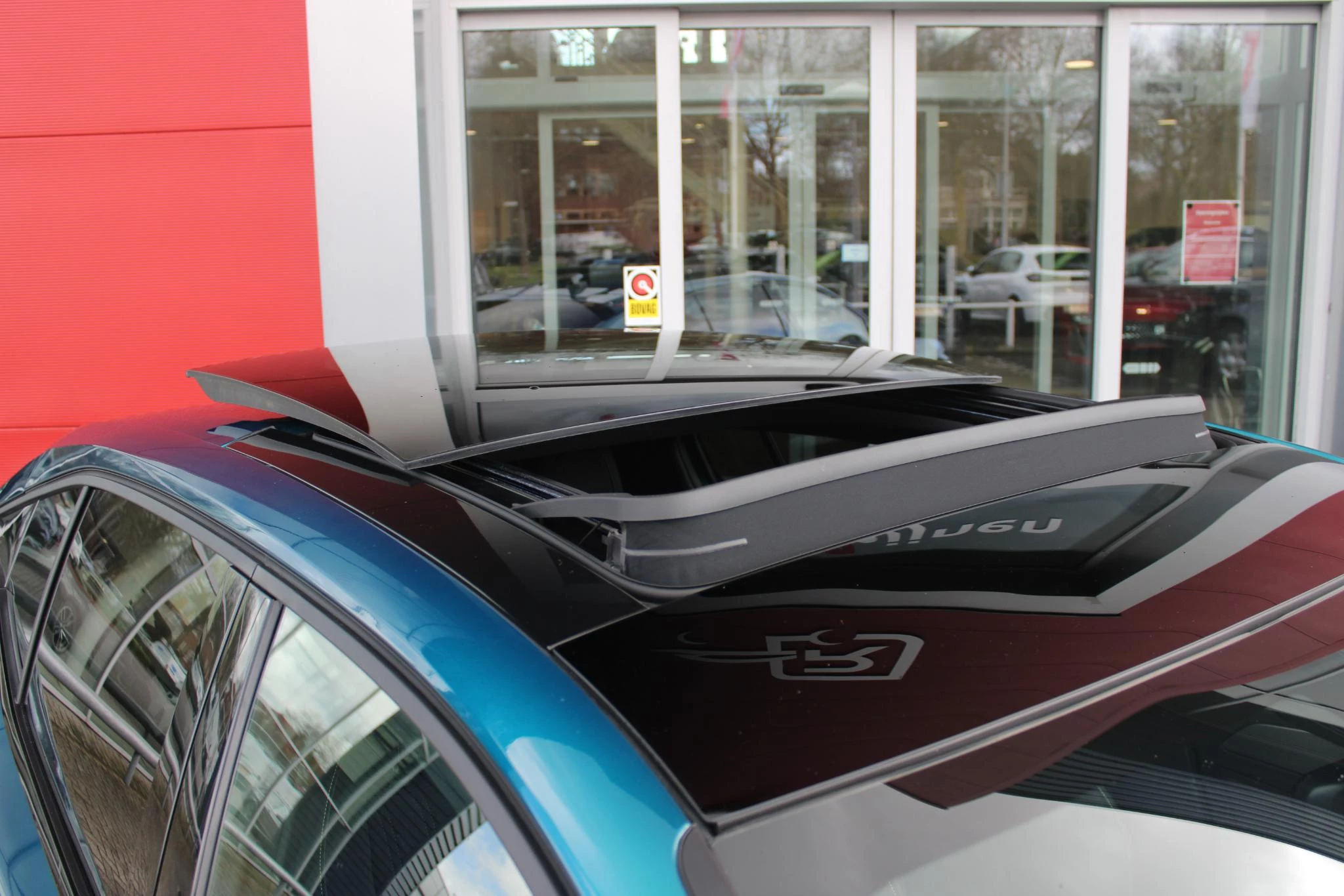 Hoofdafbeelding Peugeot 408