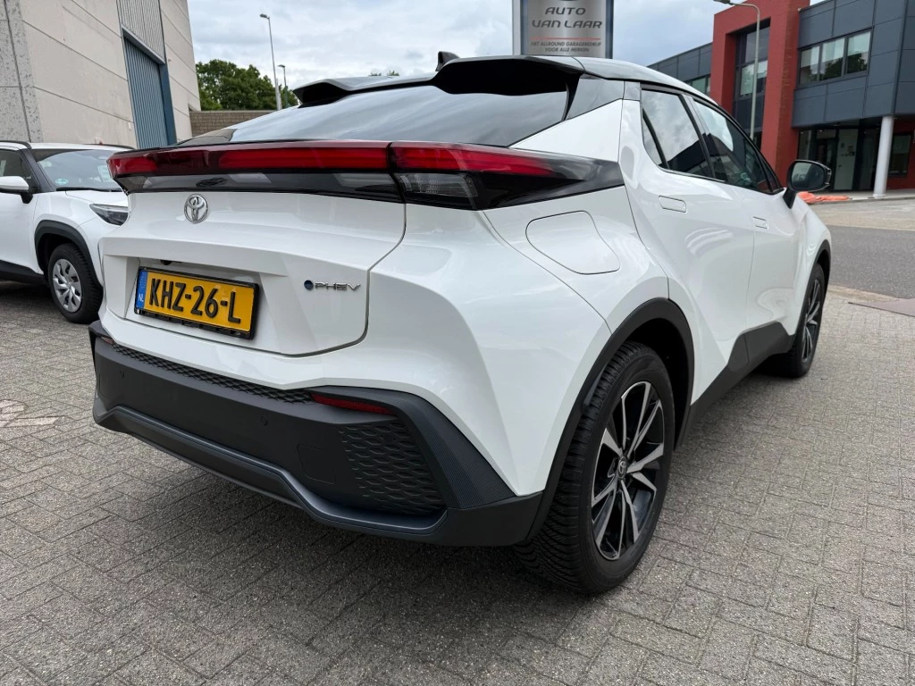 Hoofdafbeelding Toyota C-HR