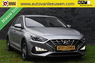 Hyundai i30 Turbo T-GDi MHEV NIEUWSTAAT! AUTOMAAT/NAVI/CAMERA/DODE HOEK DET./ETC.!