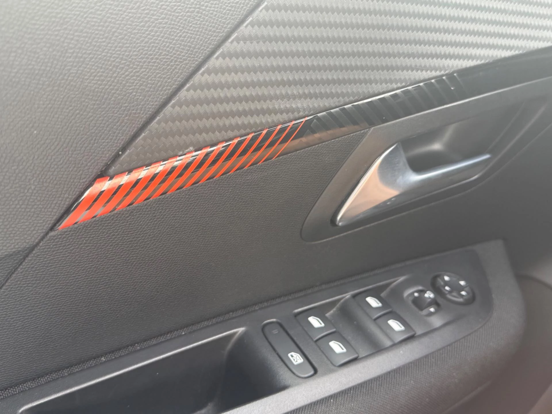 Hoofdafbeelding Peugeot e-208