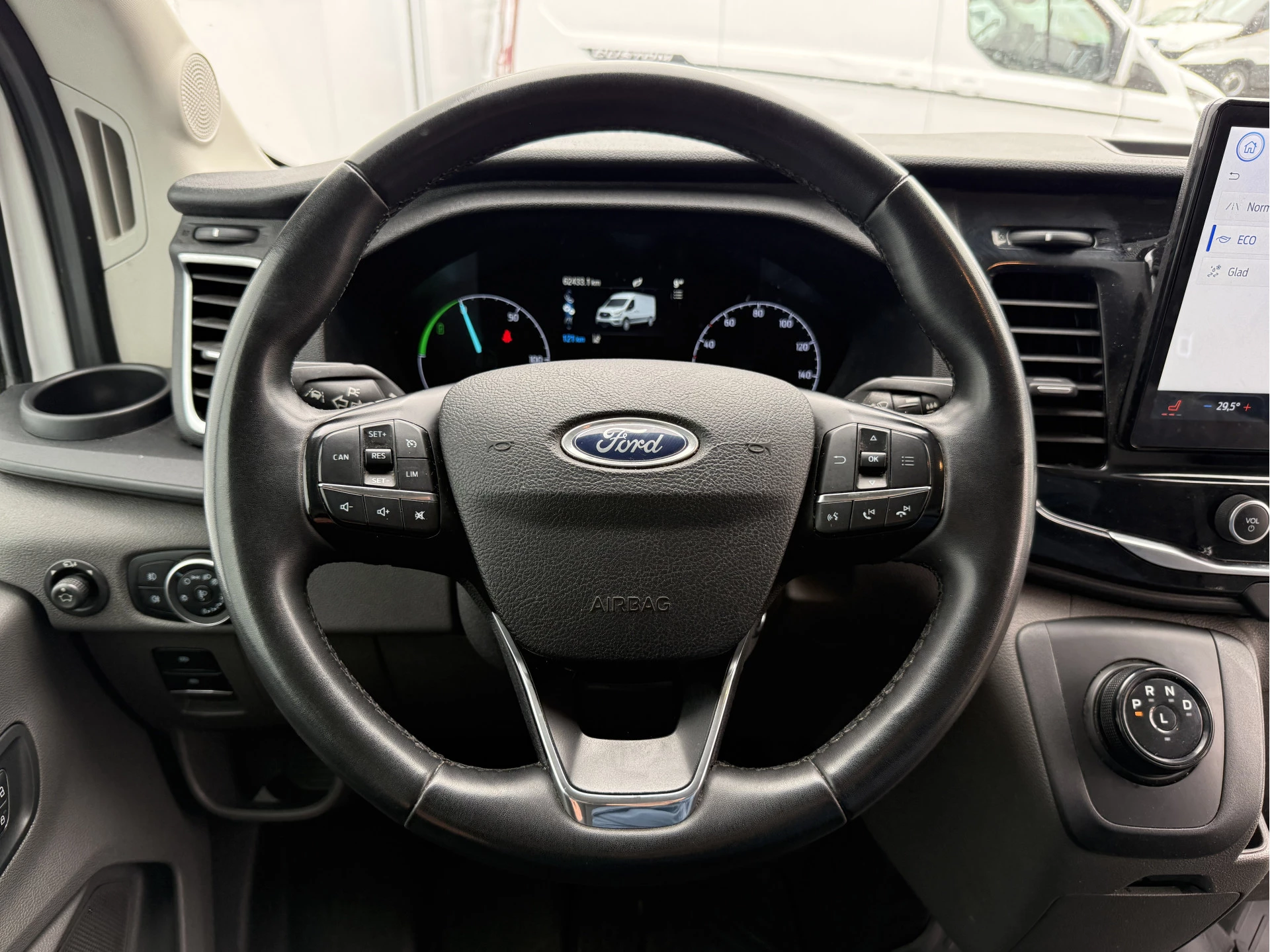 Hoofdafbeelding Ford E-Transit