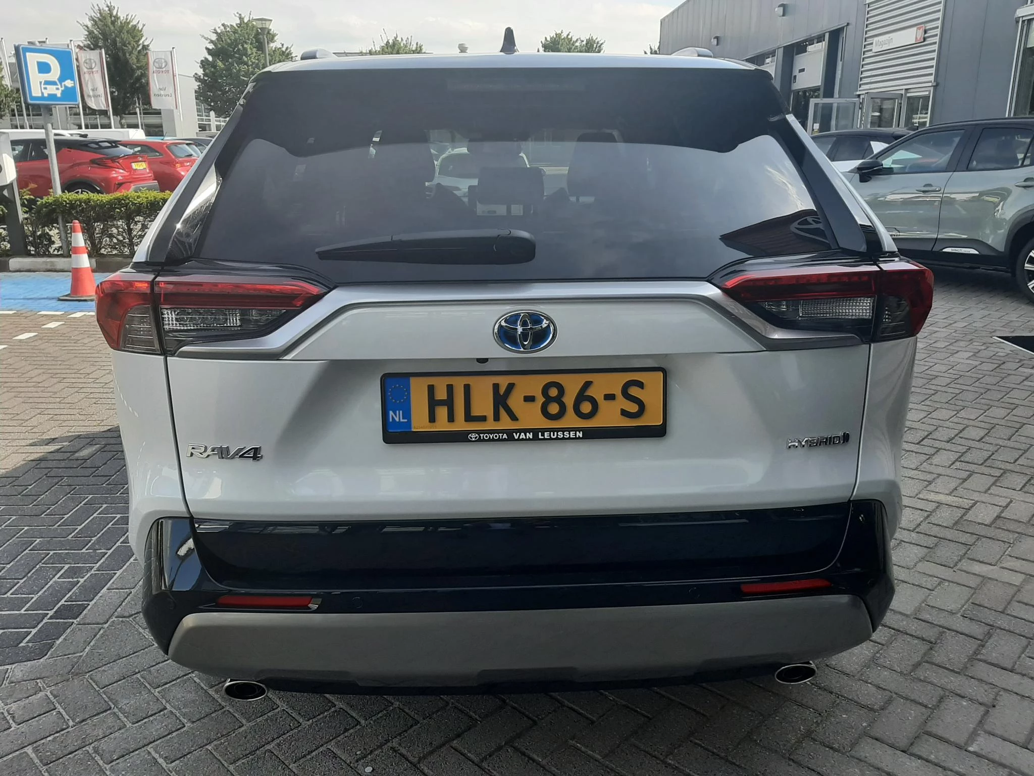 Hoofdafbeelding Toyota RAV4