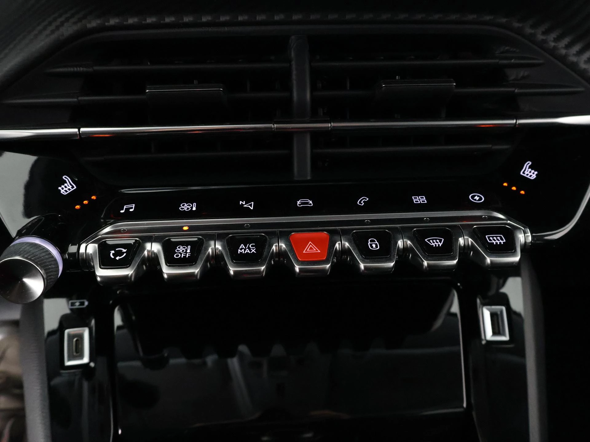 Hoofdafbeelding Peugeot e-208