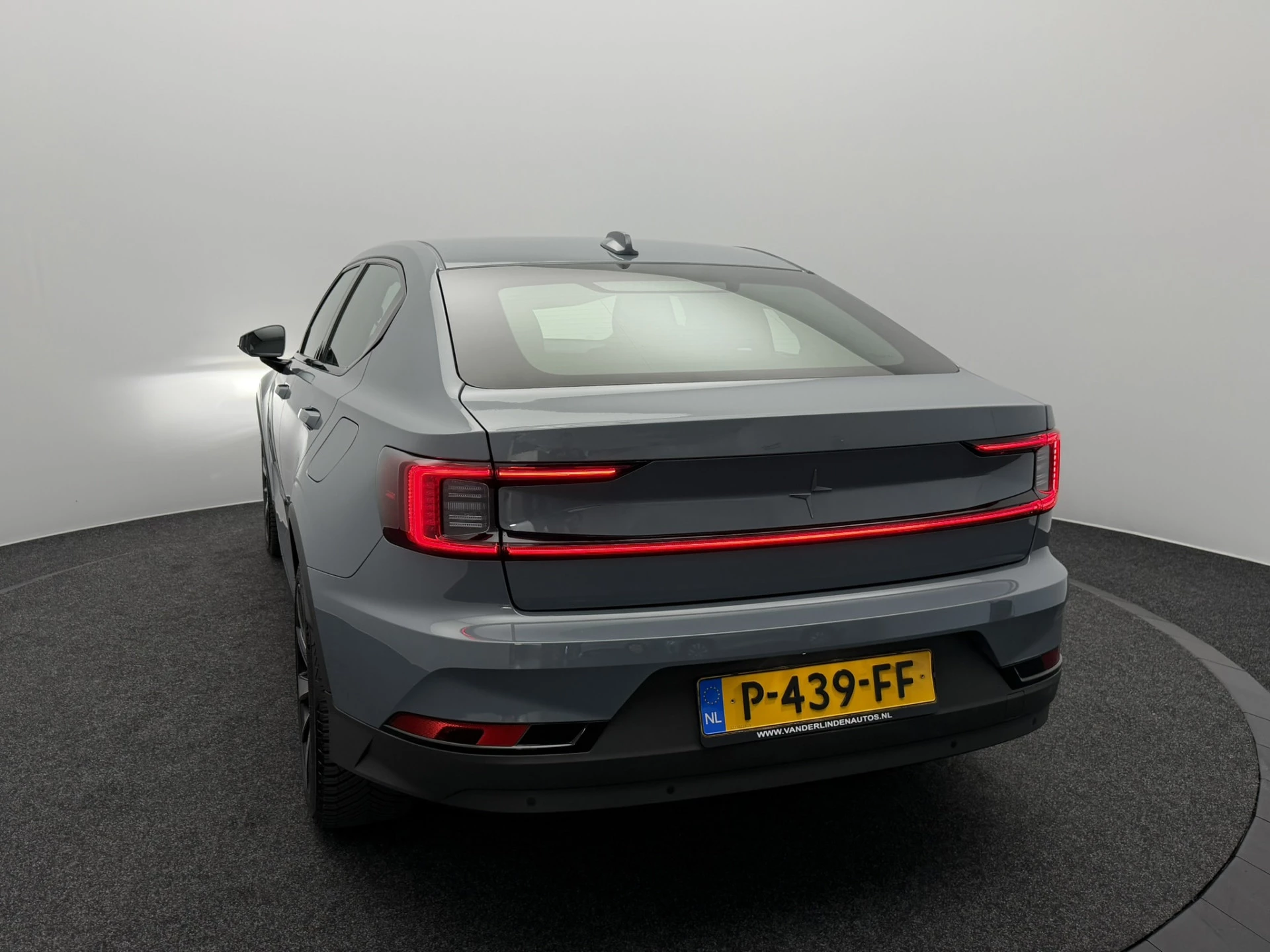 Hoofdafbeelding Polestar 2