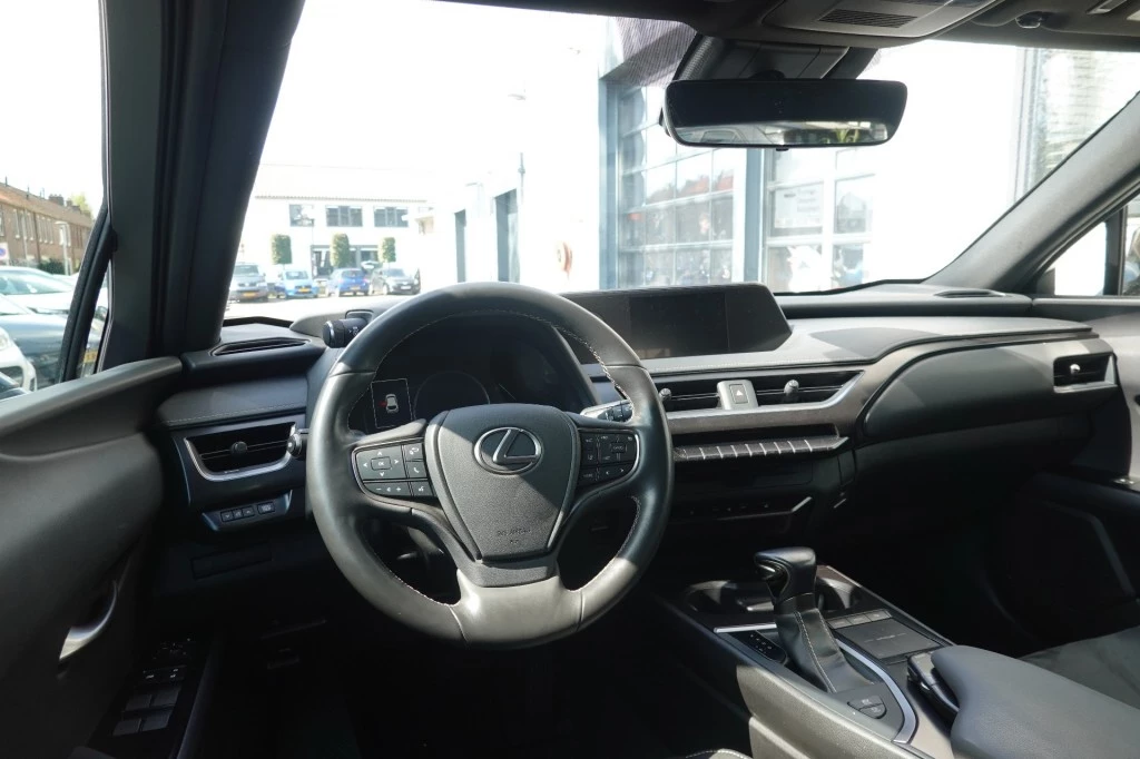 Hoofdafbeelding Lexus UX