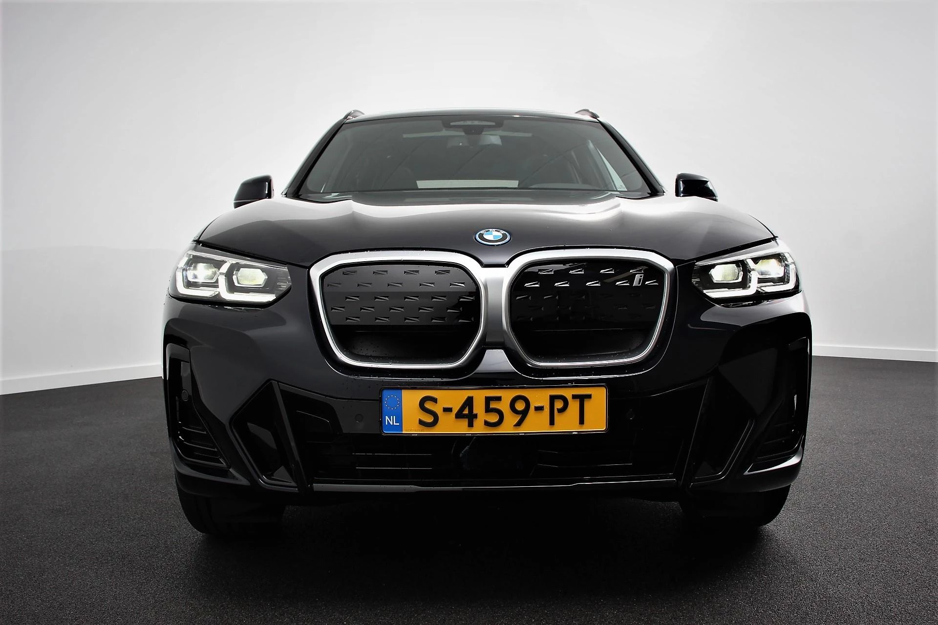 Hoofdafbeelding BMW iX3