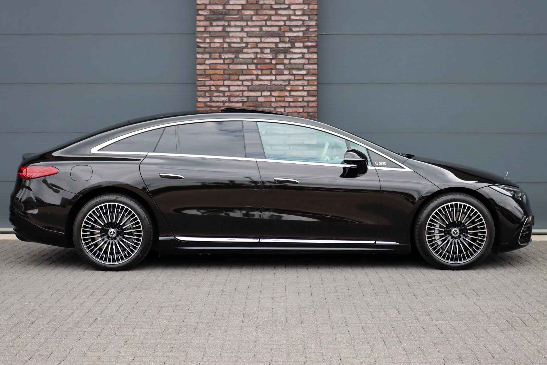 Hoofdafbeelding Mercedes-Benz EQS