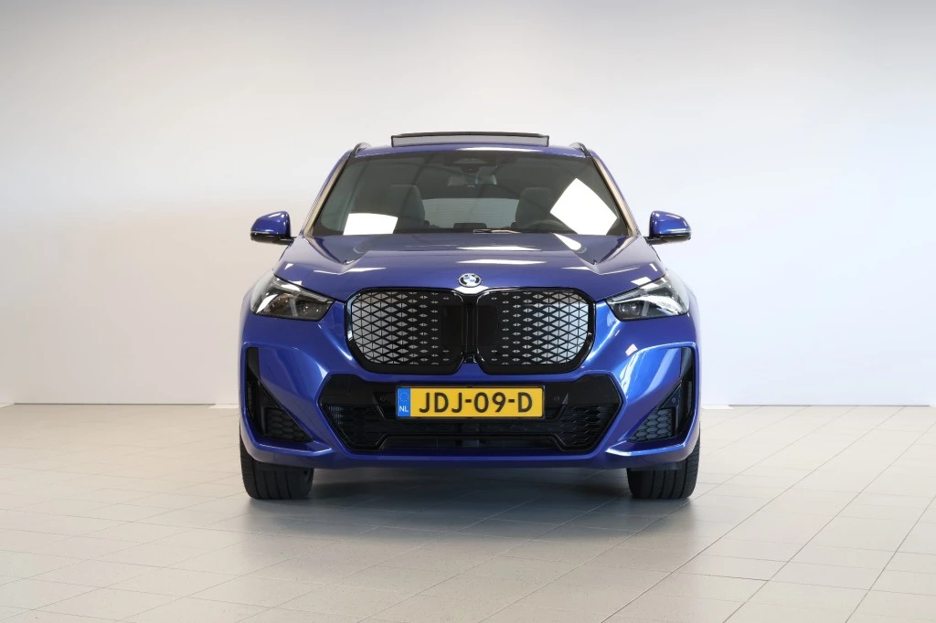Hoofdafbeelding BMW iX1
