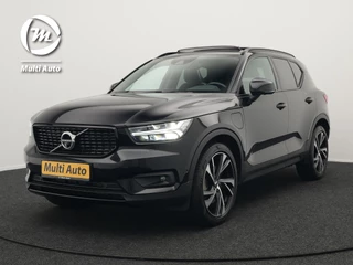 Volvo XC40 T5 Recharge R-Design Plug In Hybrid 261pk Dealer O.H. PHEV | Panodak | Alcantara Sportstoelen Memory | Adaptive Cruise | Harman Kardon | Pilot Assist | 360 Camera | Navigatie | L.M. 20" | Apple Carplay | DAB |