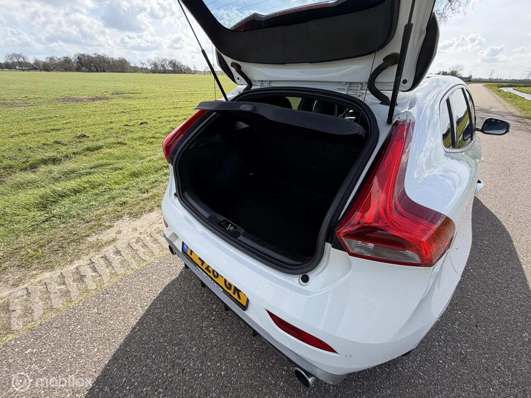 Hoofdafbeelding Volvo V40