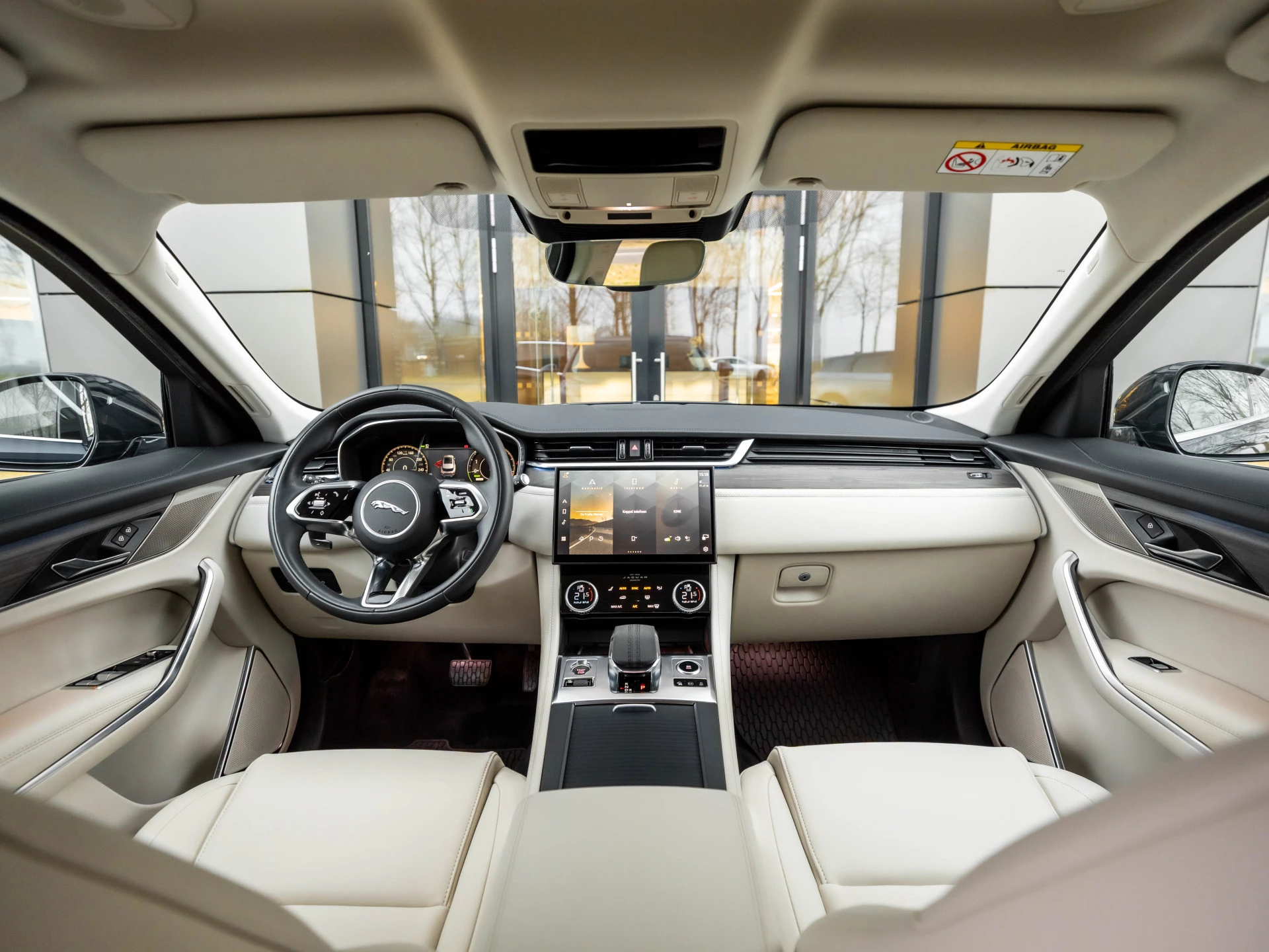 Hoofdafbeelding Jaguar F-PACE