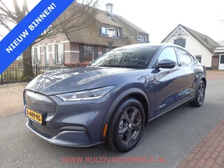 Hoofdafbeelding Ford Mustang Mach-E Ford Mustang Mach-E RWD 75 kWh 93% SOH / CARPLAY / 360°CAMERA / STOEL-STUURVERWARMING / TREKHAAK