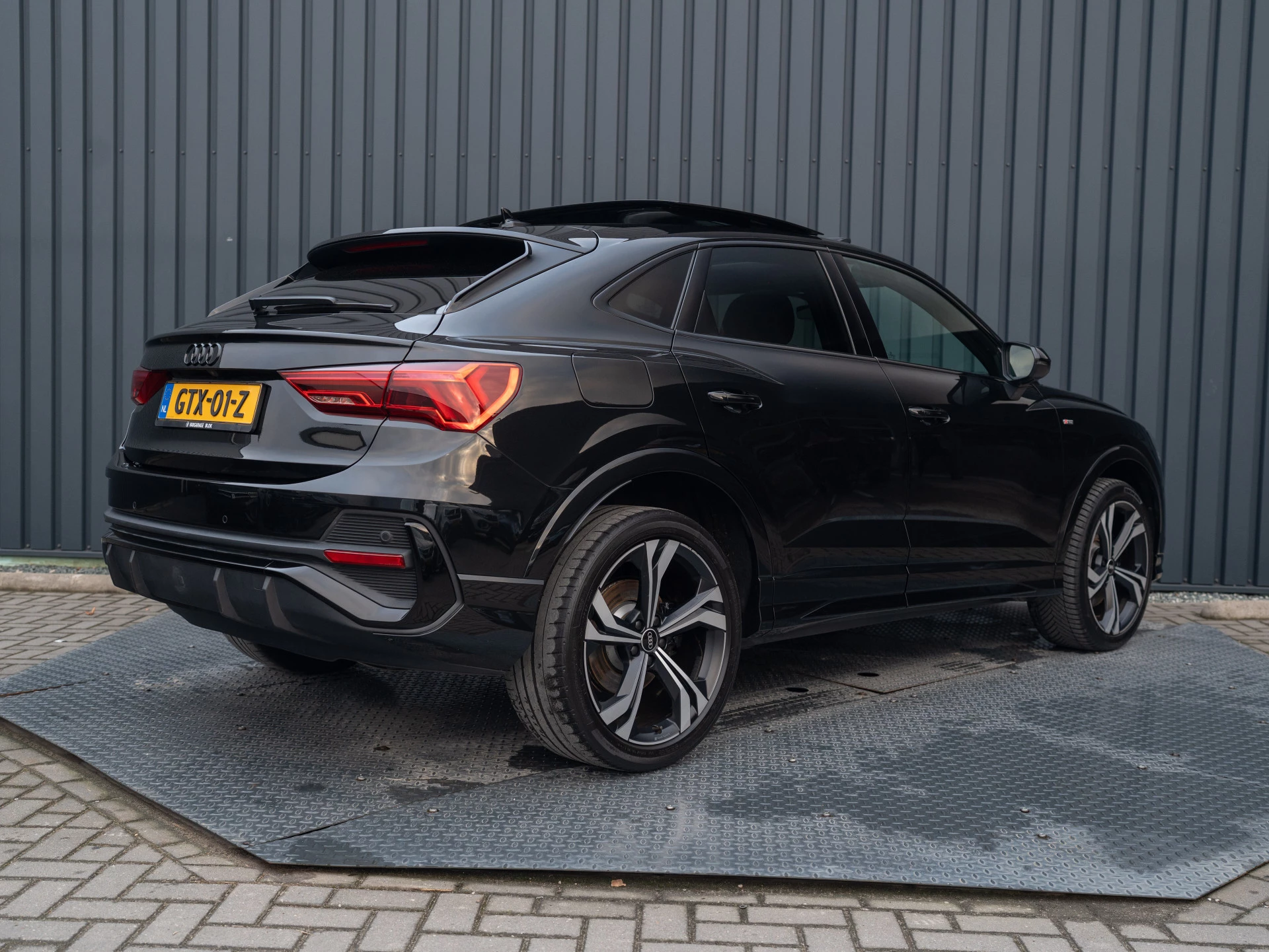 Hoofdafbeelding Audi Q3