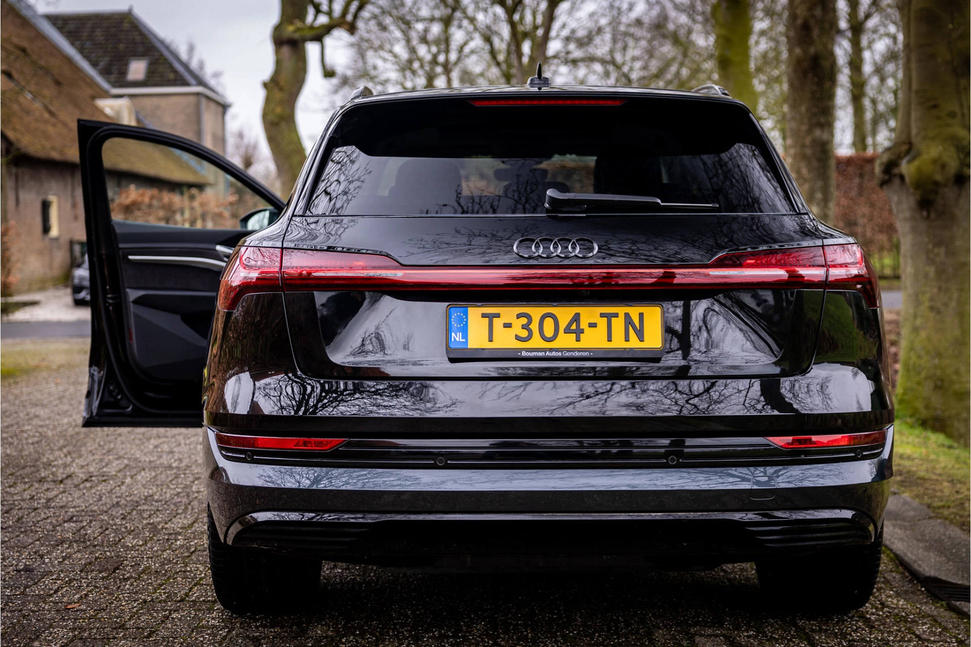 Hoofdafbeelding Audi e-tron