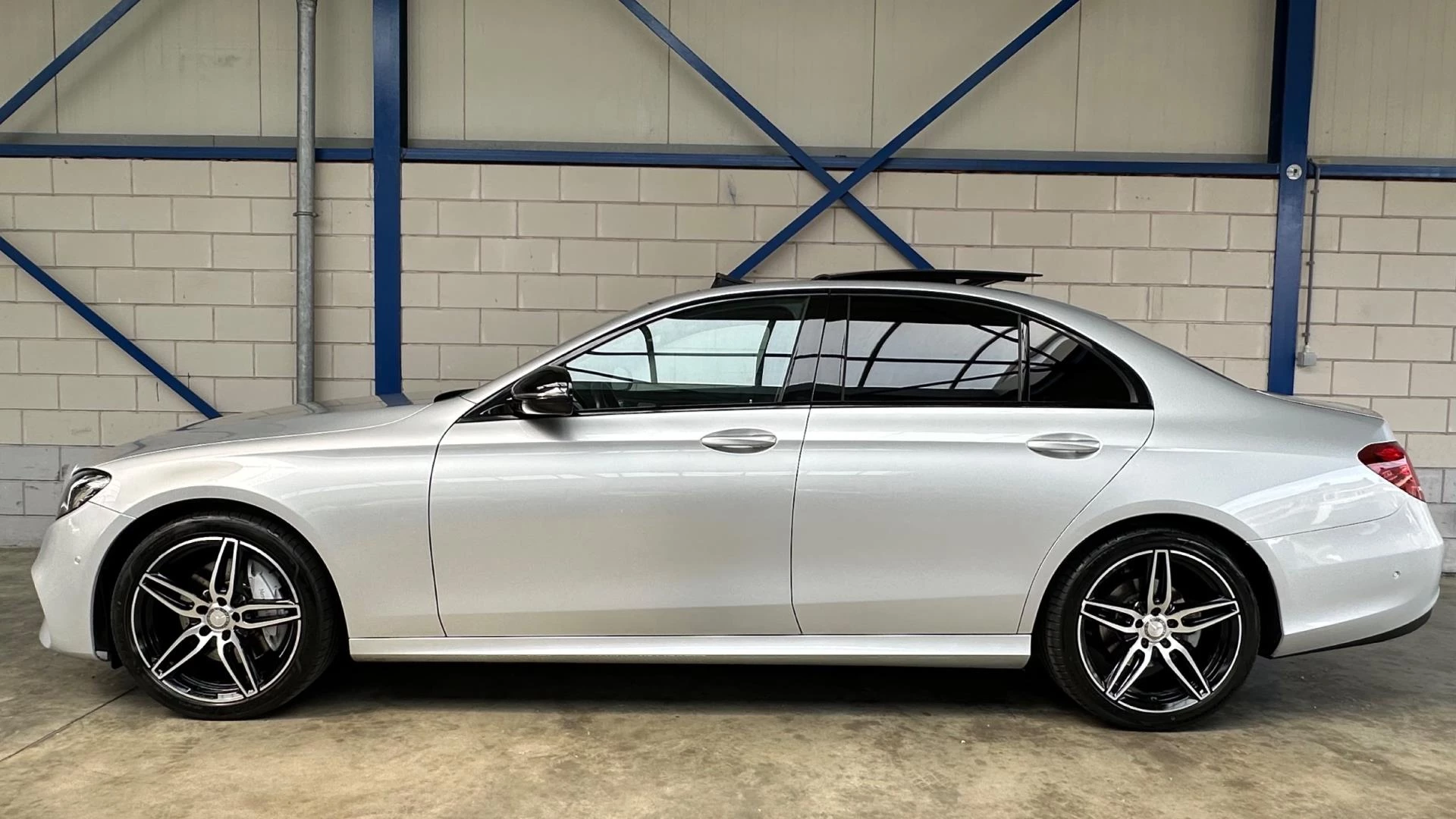 Hoofdafbeelding Mercedes-Benz E-Klasse