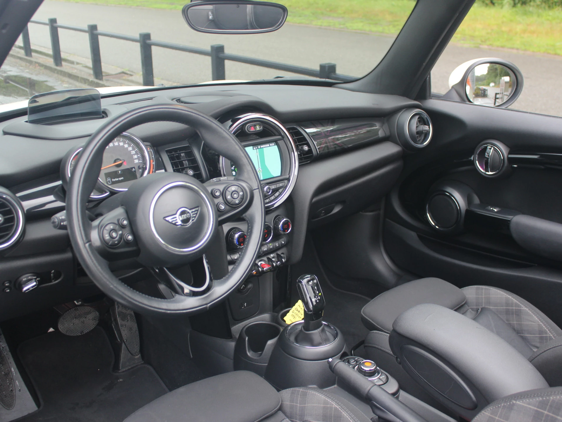 Hoofdafbeelding MINI Cooper Cabrio