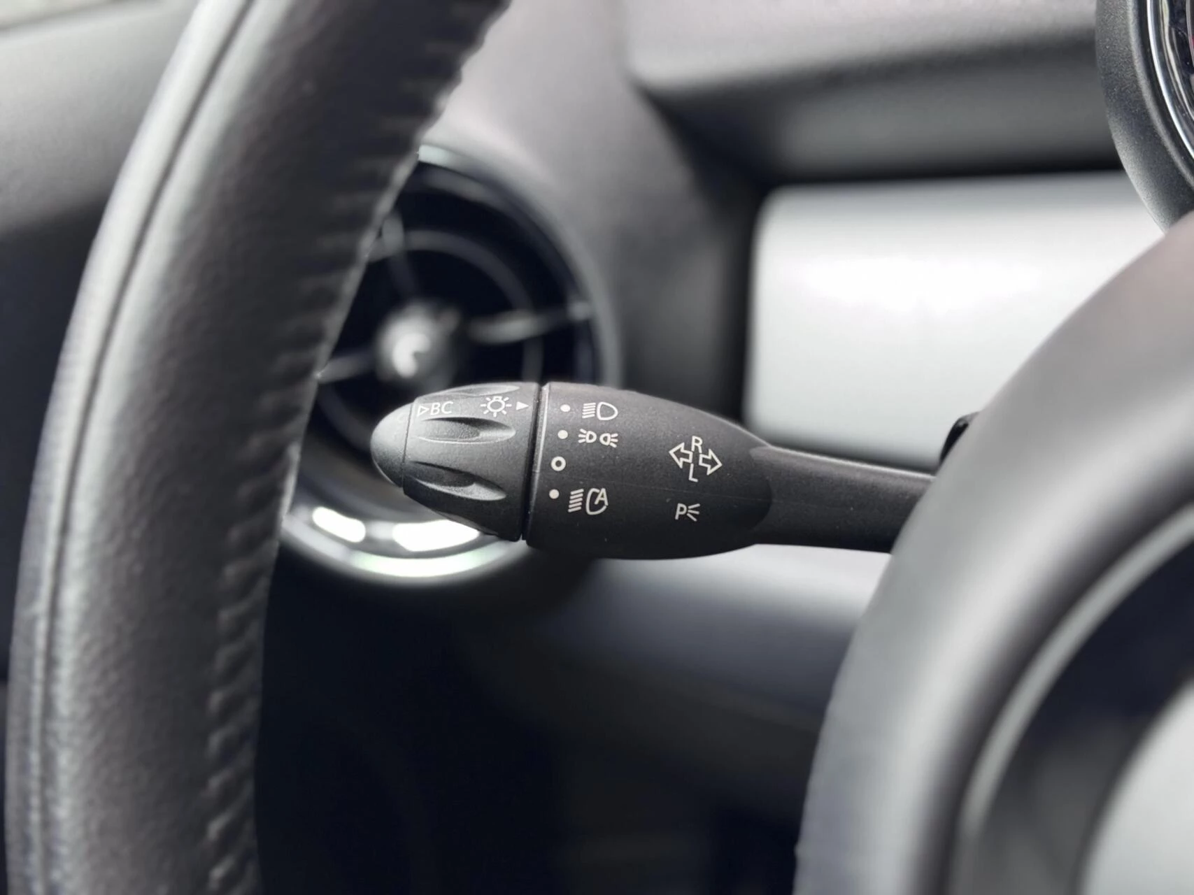 Hoofdafbeelding MINI One